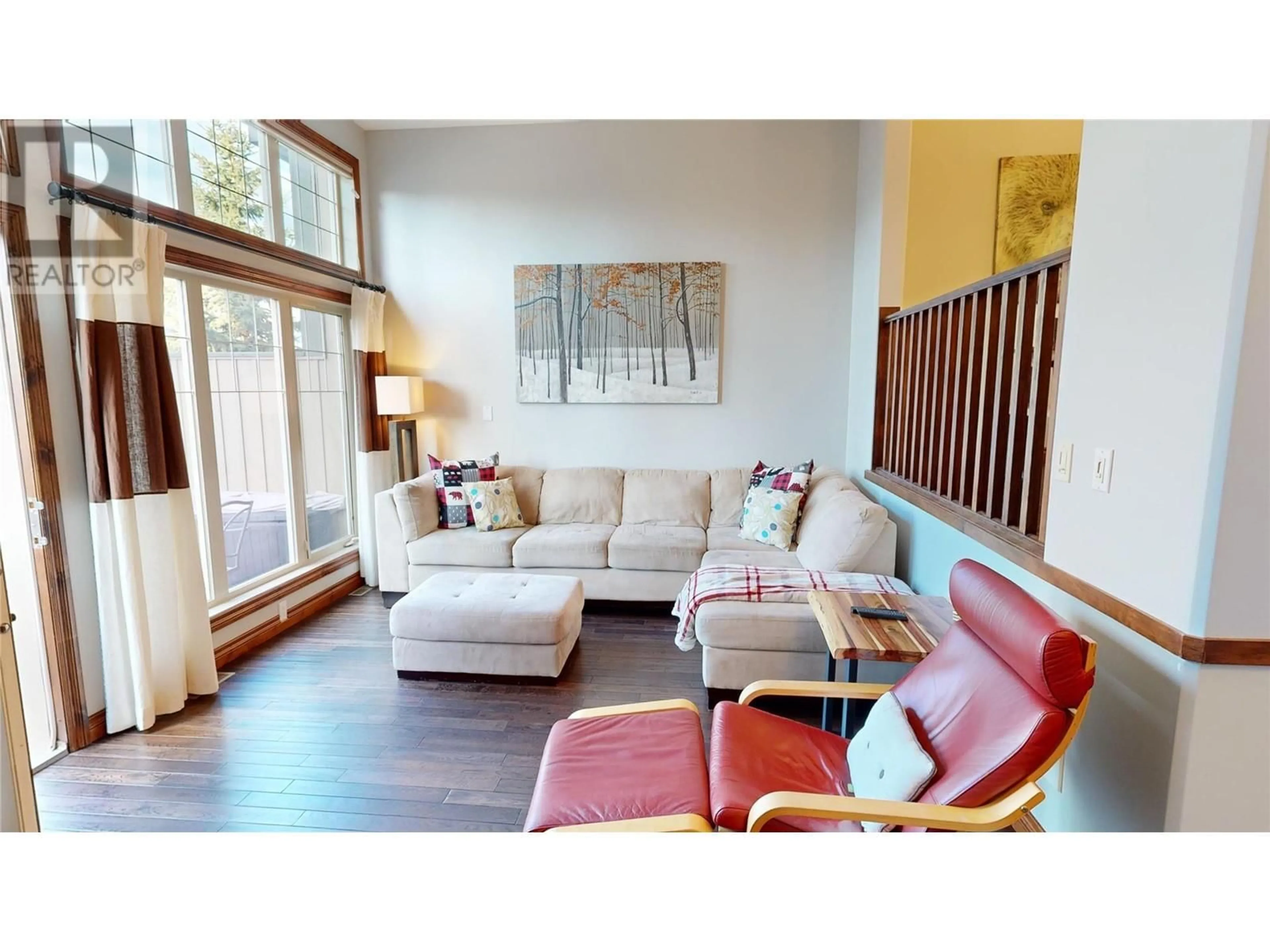 Living room, wood floors for 4840 BORREGO RIDGE ROAD Road Unit# 11, Radium Hot Springs British Columbia V0A1M0