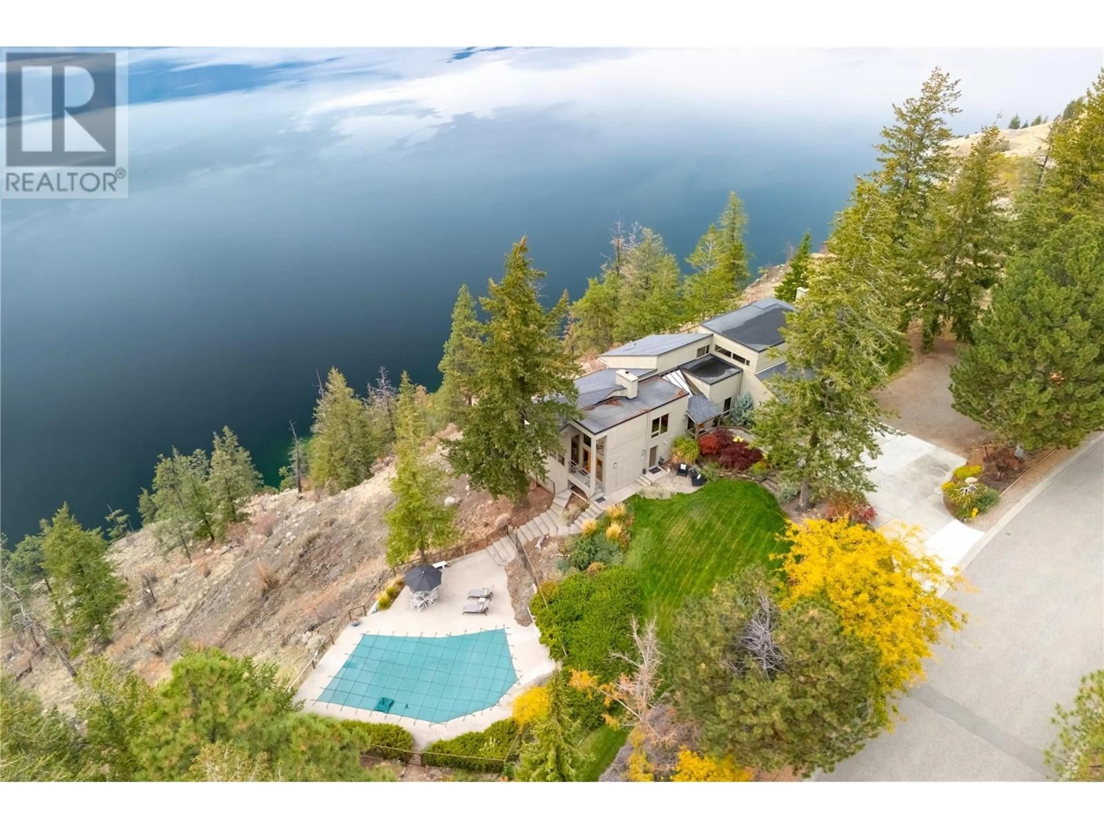 A pic from exterior of the house or condo, lake for 1238 Kyndree Court, Kelowna British Columbia V1V1H1