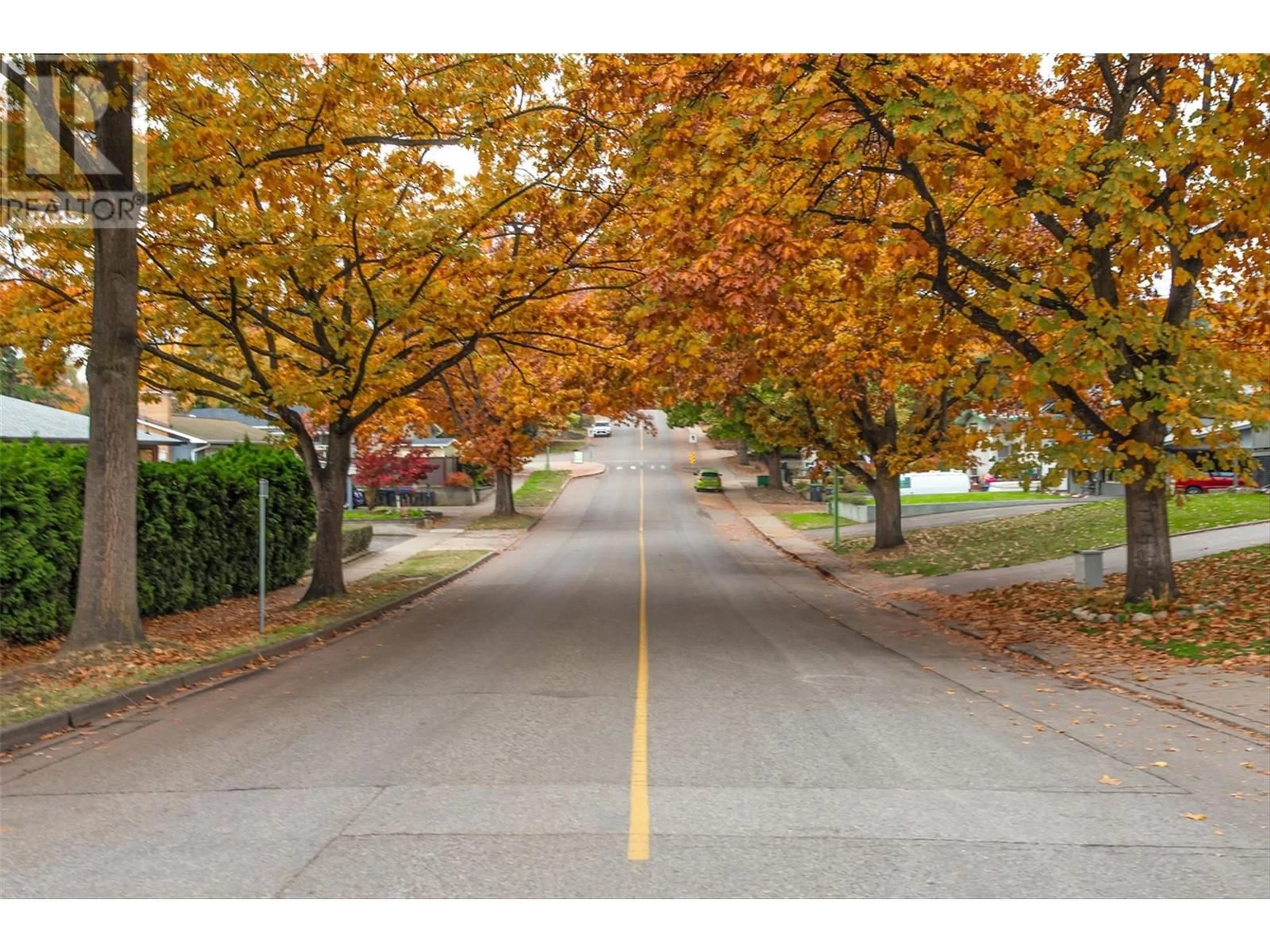 A pic from exterior of the house or condo, the street view for 1740 Mountain Avenue, Kelowna British Columbia V1Y7H9