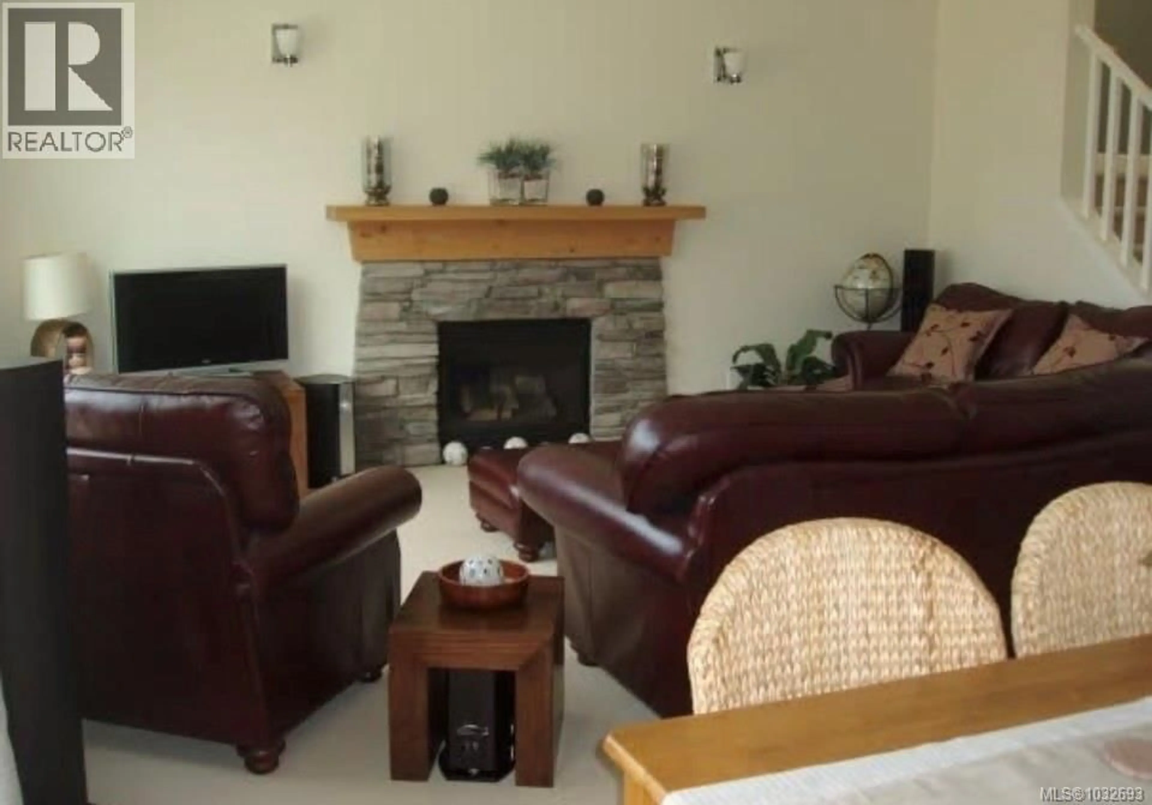 Living room with furniture, unknown for 2306 DEMAMIEL PLACE, Sooke British Columbia V9Z0Y4