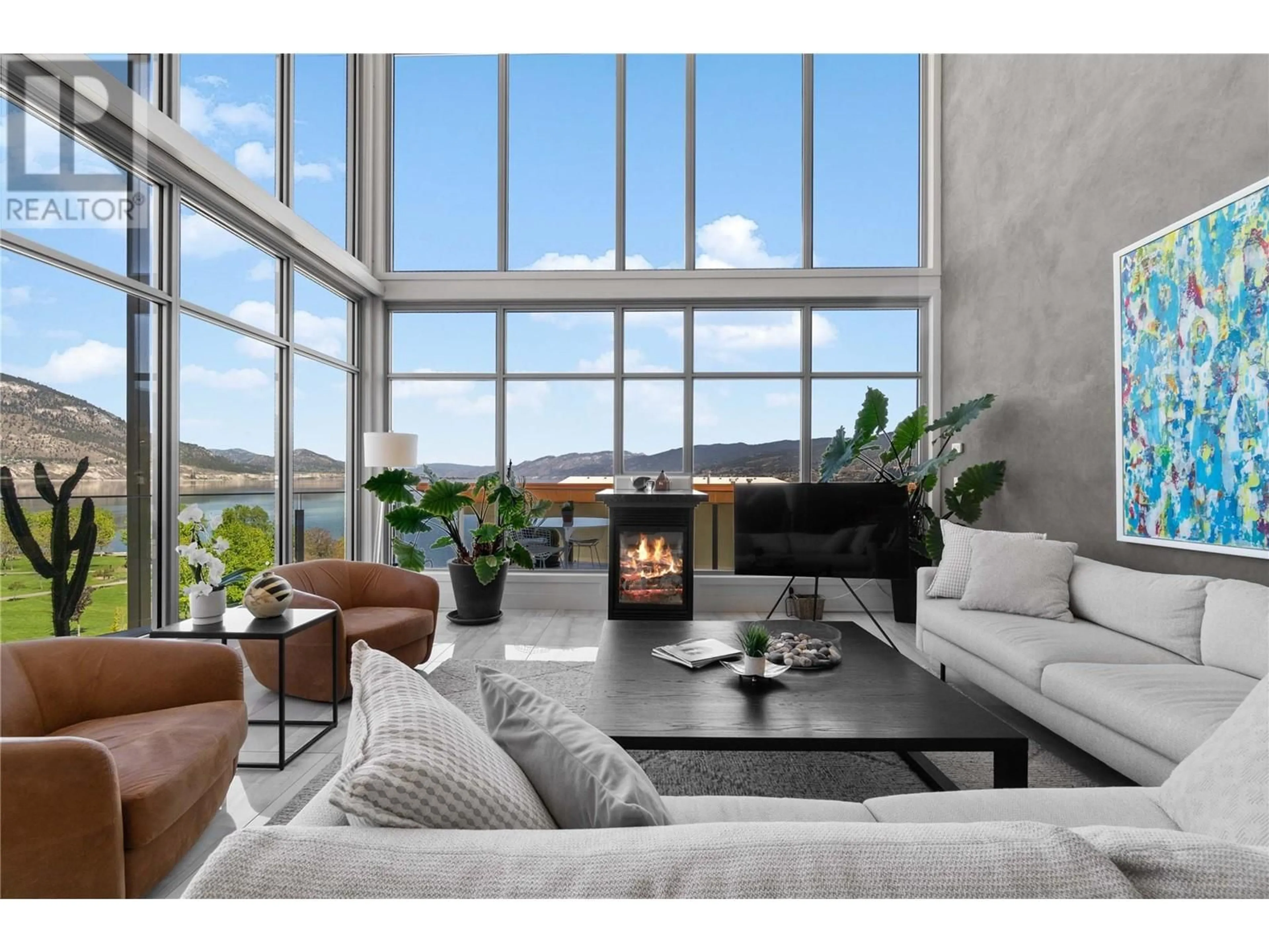 Living room with furniture, unknown for 701 - 250 MARINA WAY, Penticton British Columbia V2A1H4