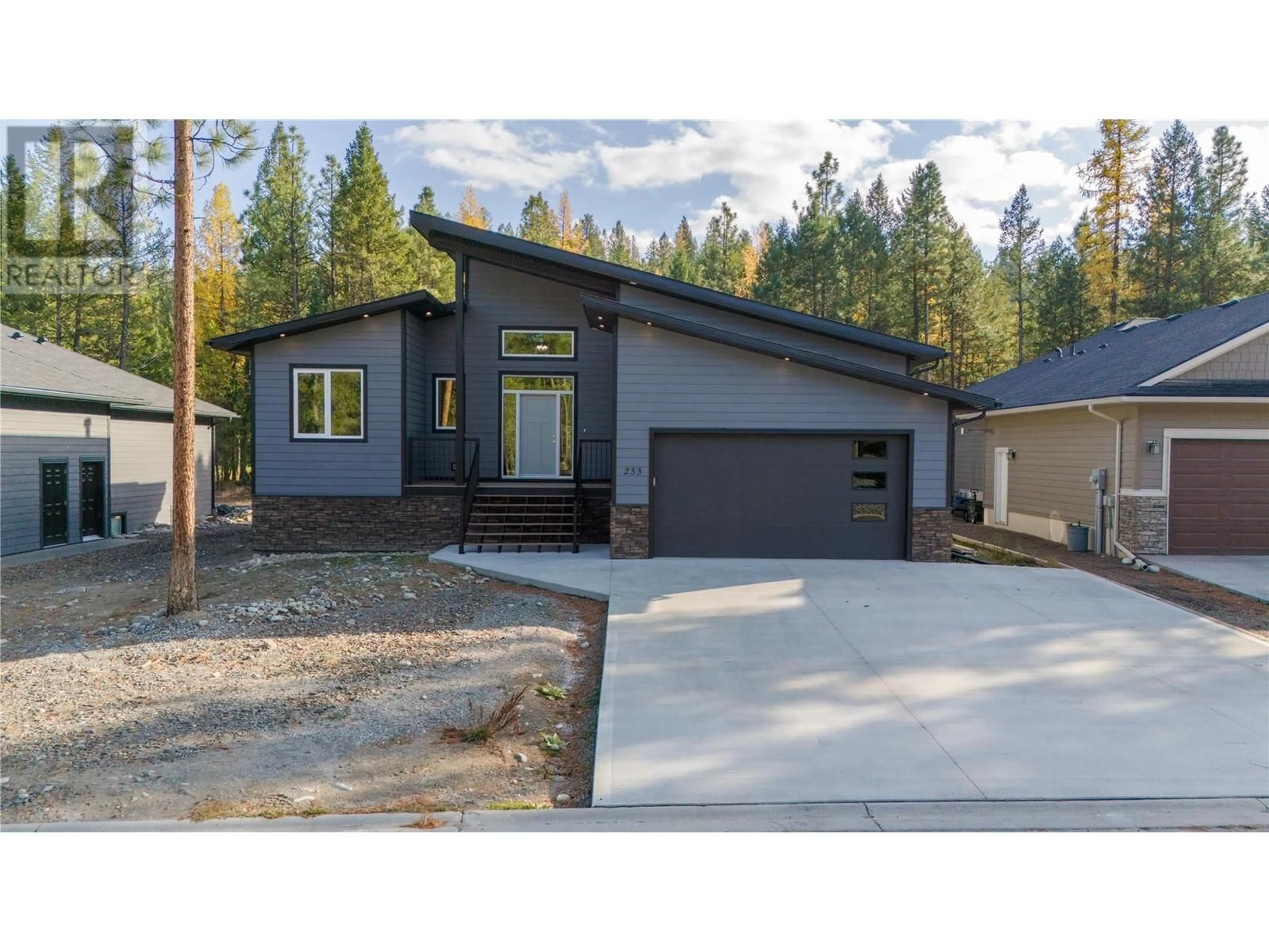 Frontside or backside of a home, cottage for 233 SHADOW MOUNTAIN BOULEVARD Boulevard, Cranbrook British Columbia V1C0C6