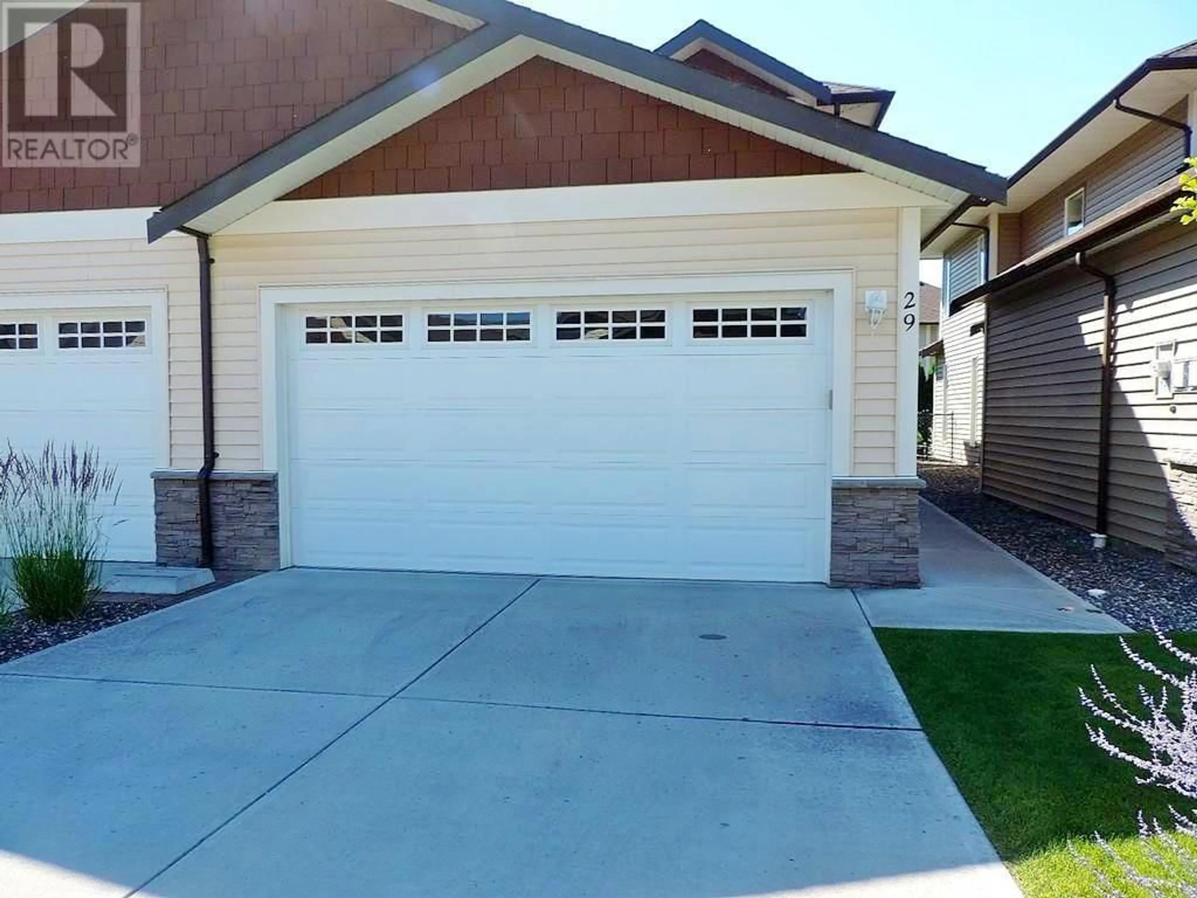 Indoor garage, cement floor for 100 Palmer Road Unit# 29, Vernon British Columbia V1H2H8