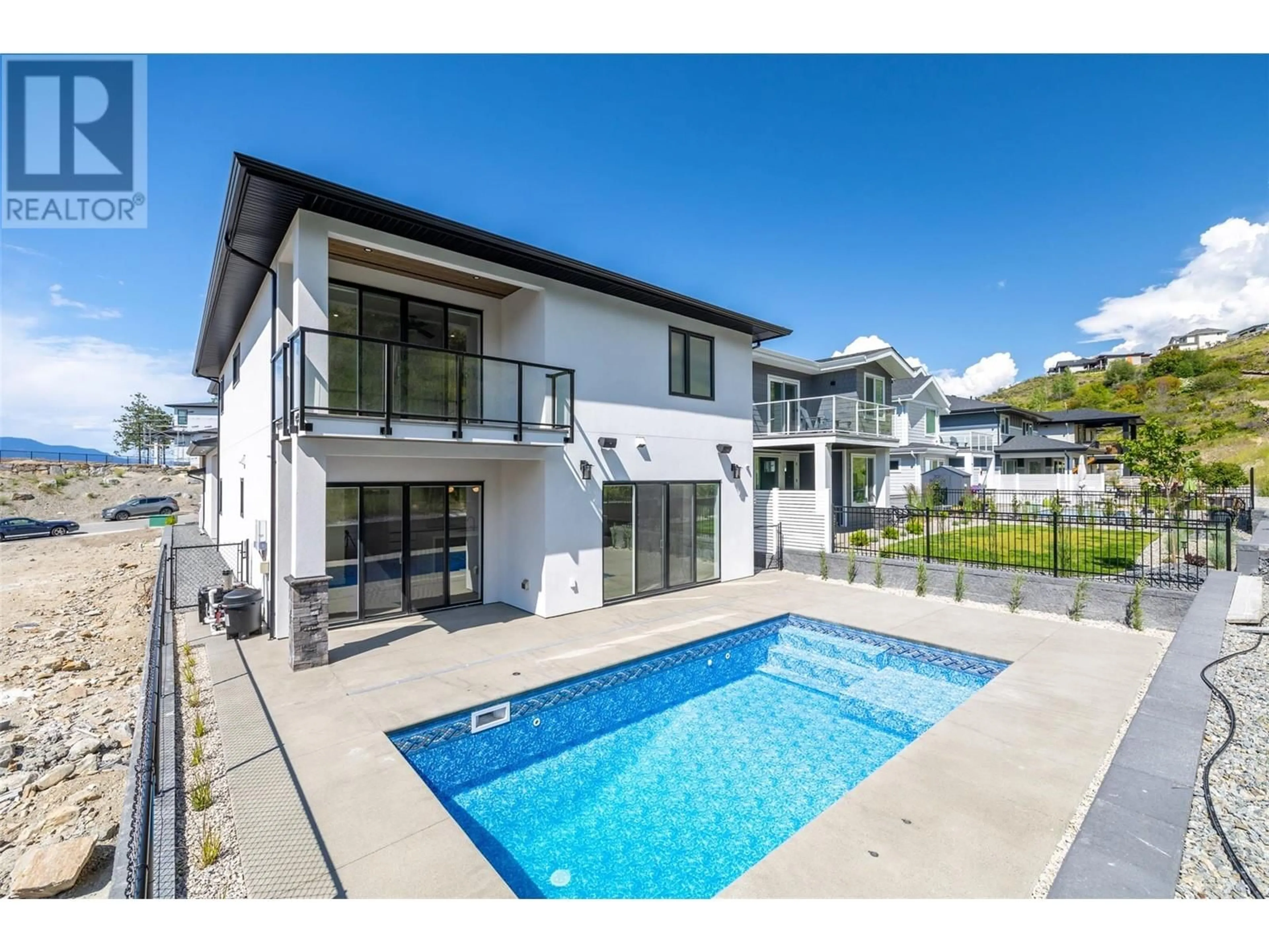 Pool for 411 VISION COURT, Kelowna British Columbia V1W0C4