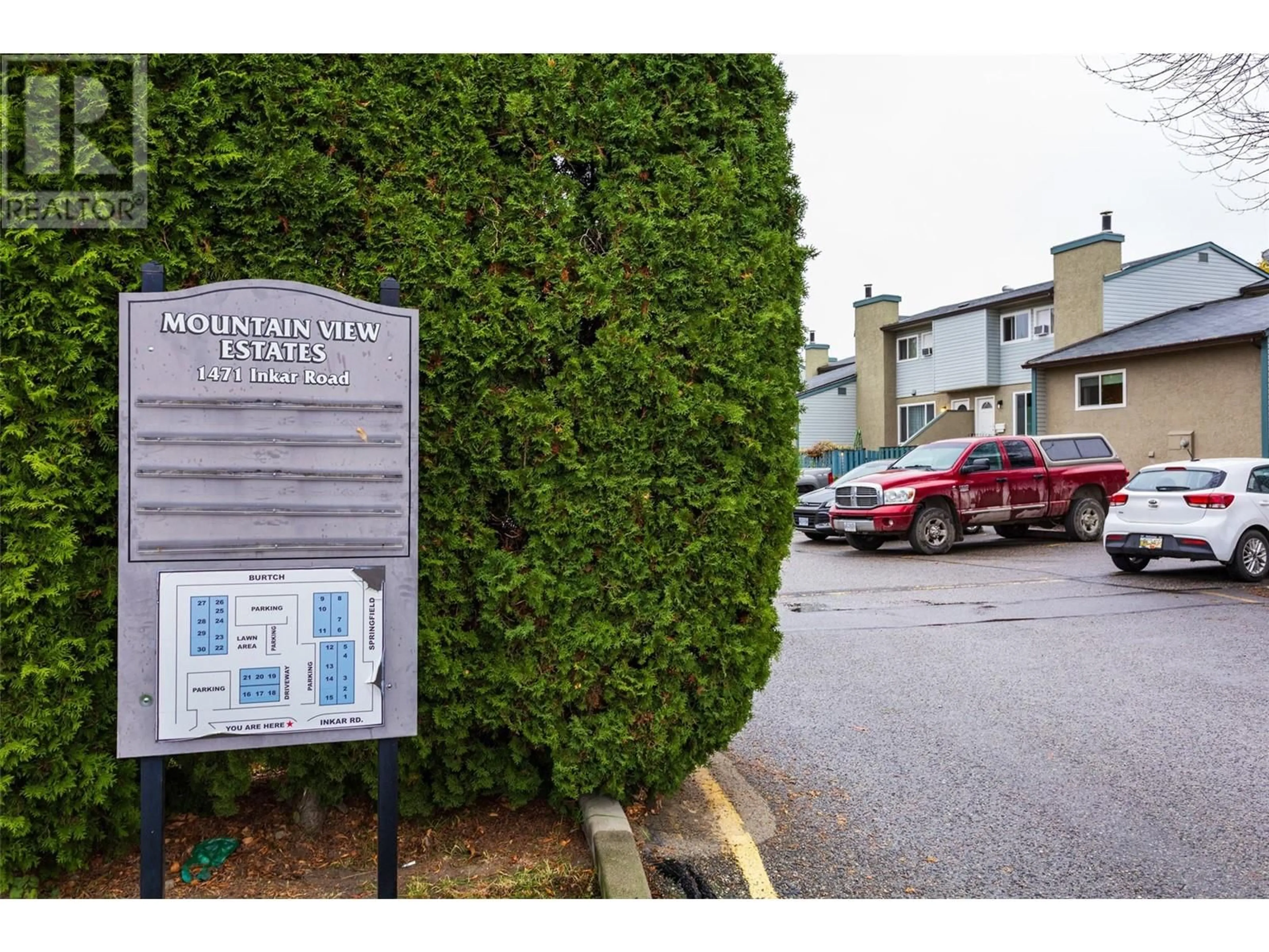 Parking for 29 - 1471 INKAR ROAD, Kelowna British Columbia V1Y8J1
