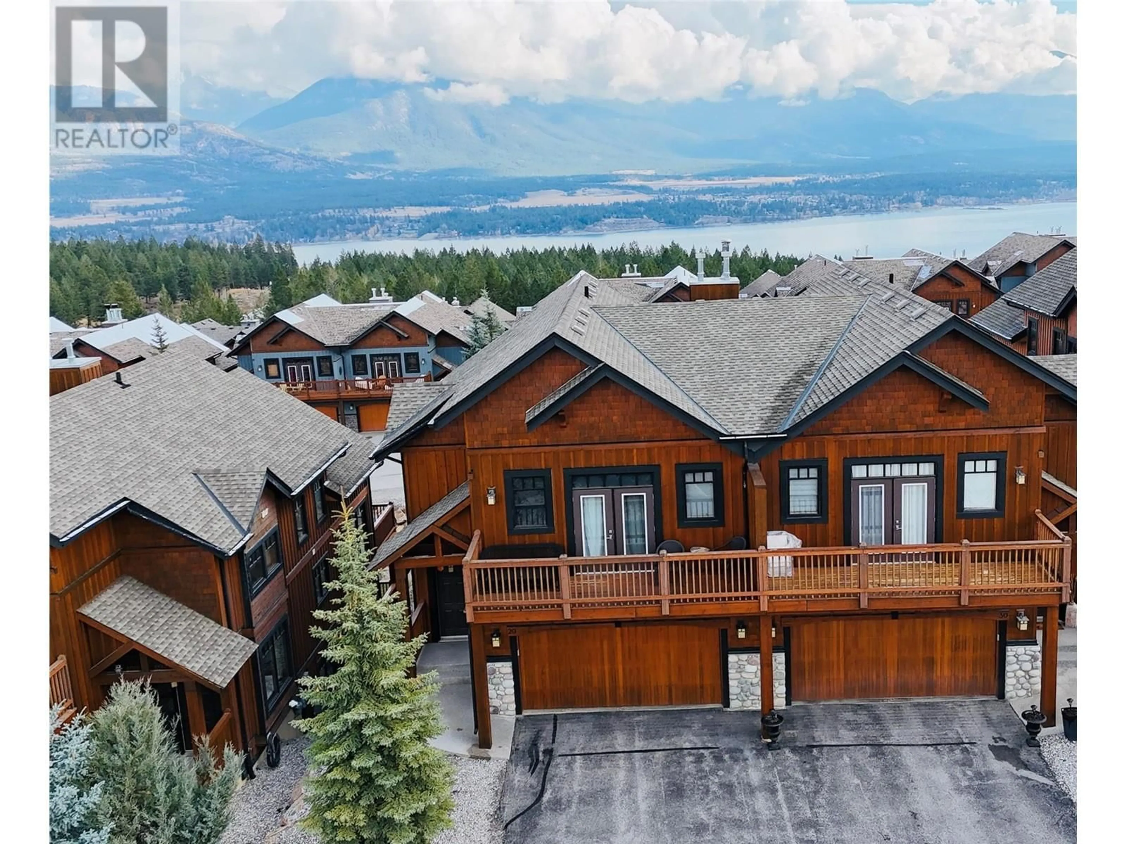 A pic from exterior of the house or condo, the street view for 2598 MOUNTAINVIEW Crescent Unit# 29, Invermere British Columbia V0A1K4