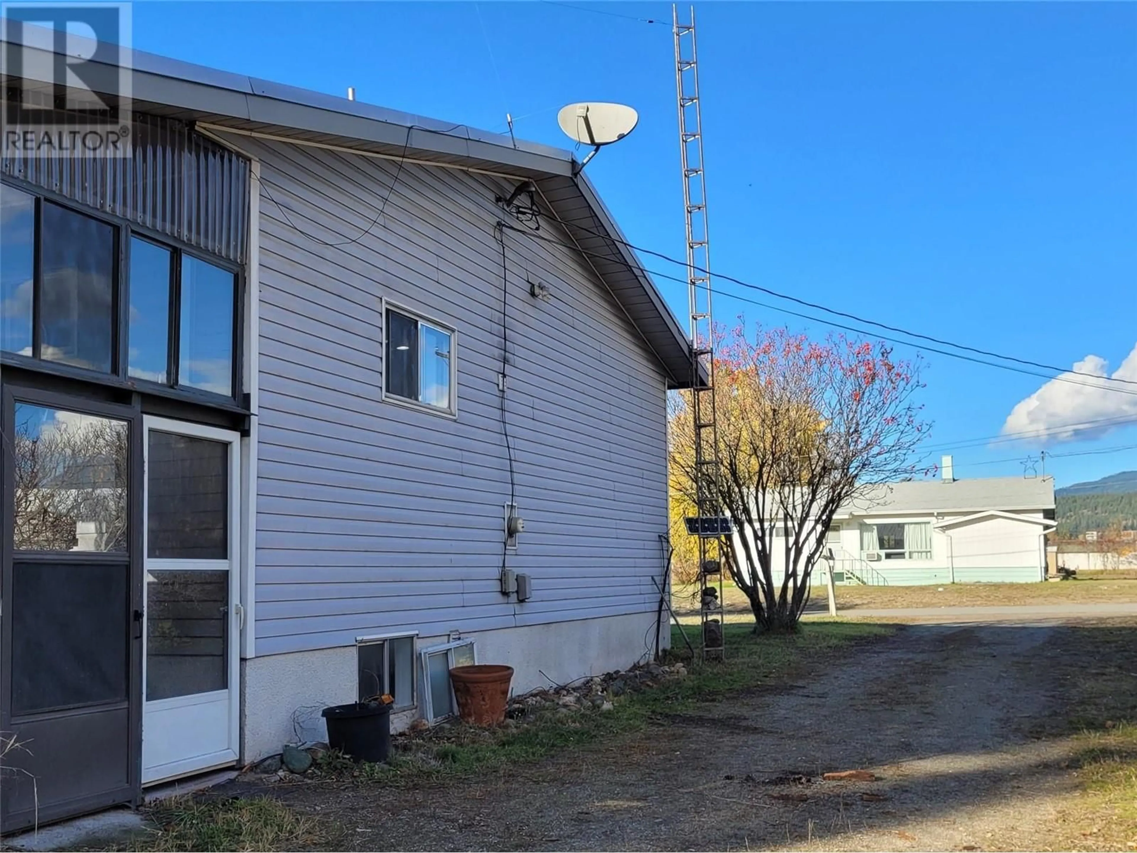 A pic from exterior of the house or condo, the front or back of building for 464 Carlstrom Road, Barriere British Columbia V0E1E0