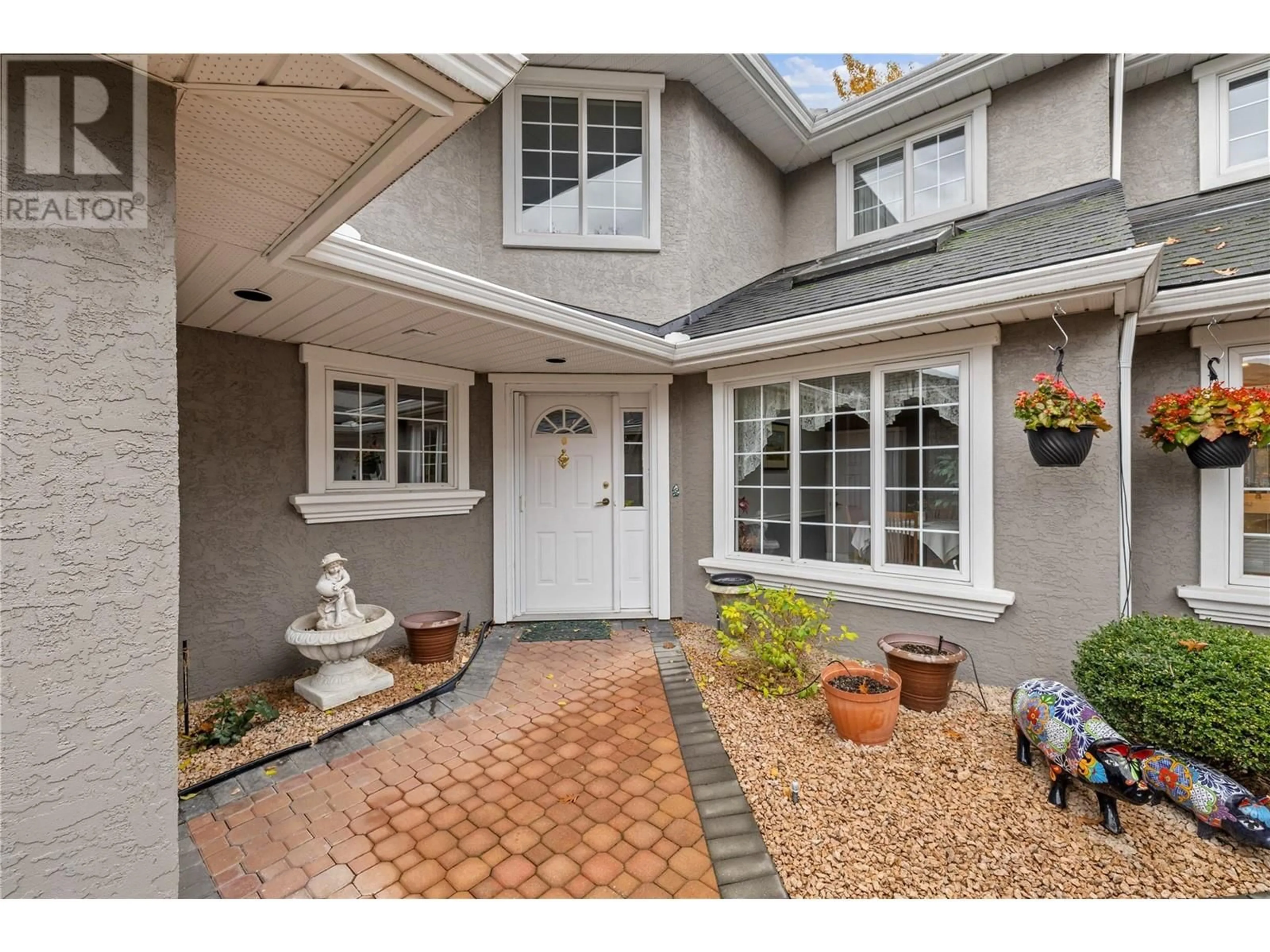 Indoor entryway for 3775 Springbrook Road Unit# 20, Kelowna British Columbia V1W4A3