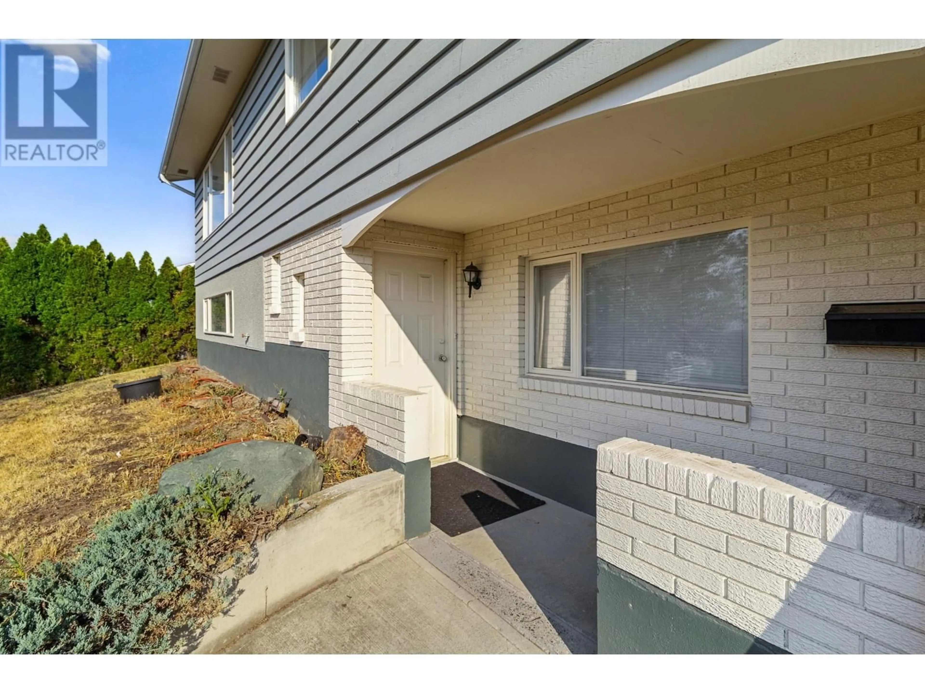 A pic from exterior of the house or condo for 854 GLENEAGLES Drive, Kamloops British Columbia V2E1K3