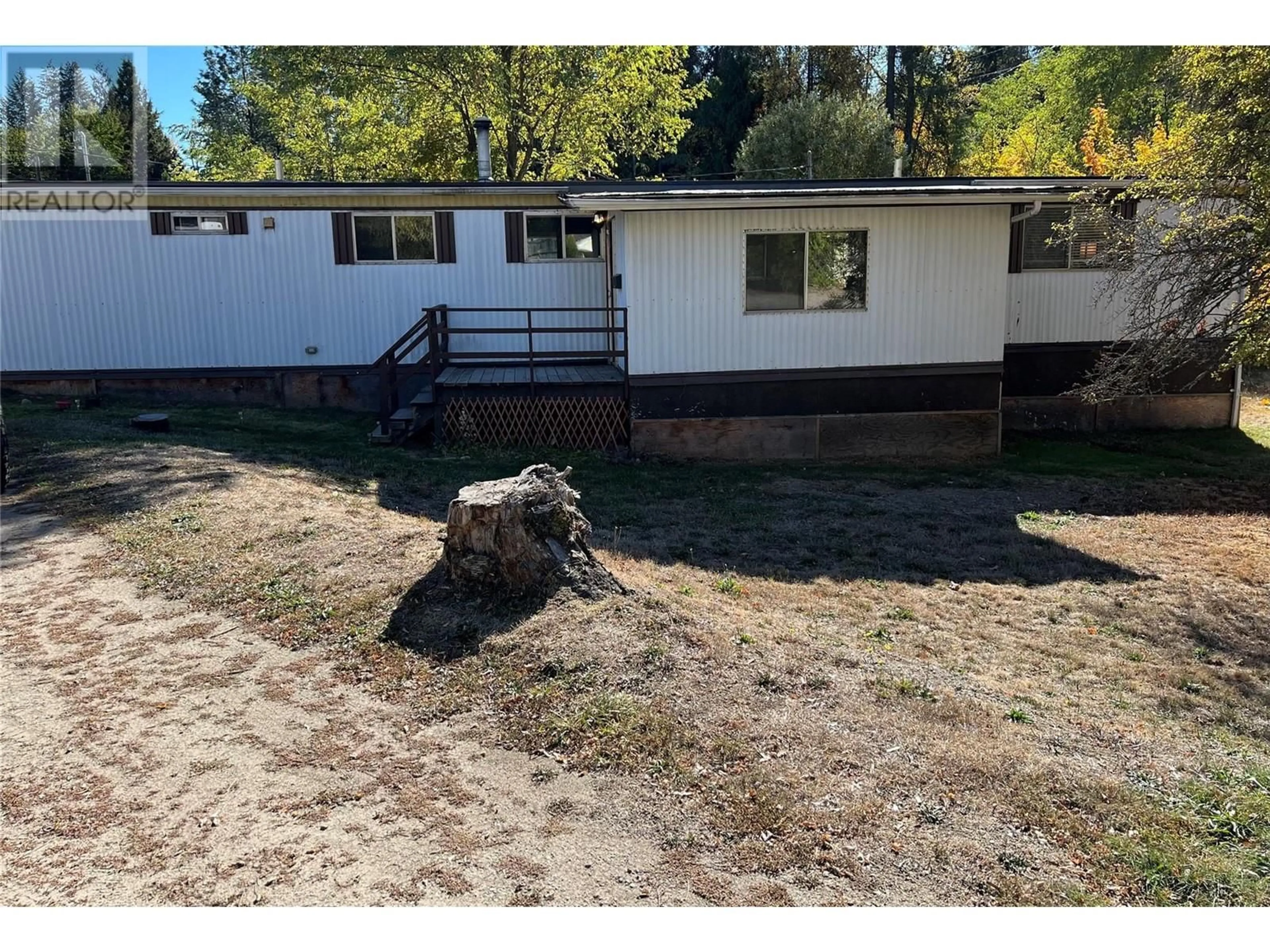 Frontside or backside of a home, cottage for 1101 COLUMBIA Avenue Unit# 17, Castlegar British Columbia V1N1H6