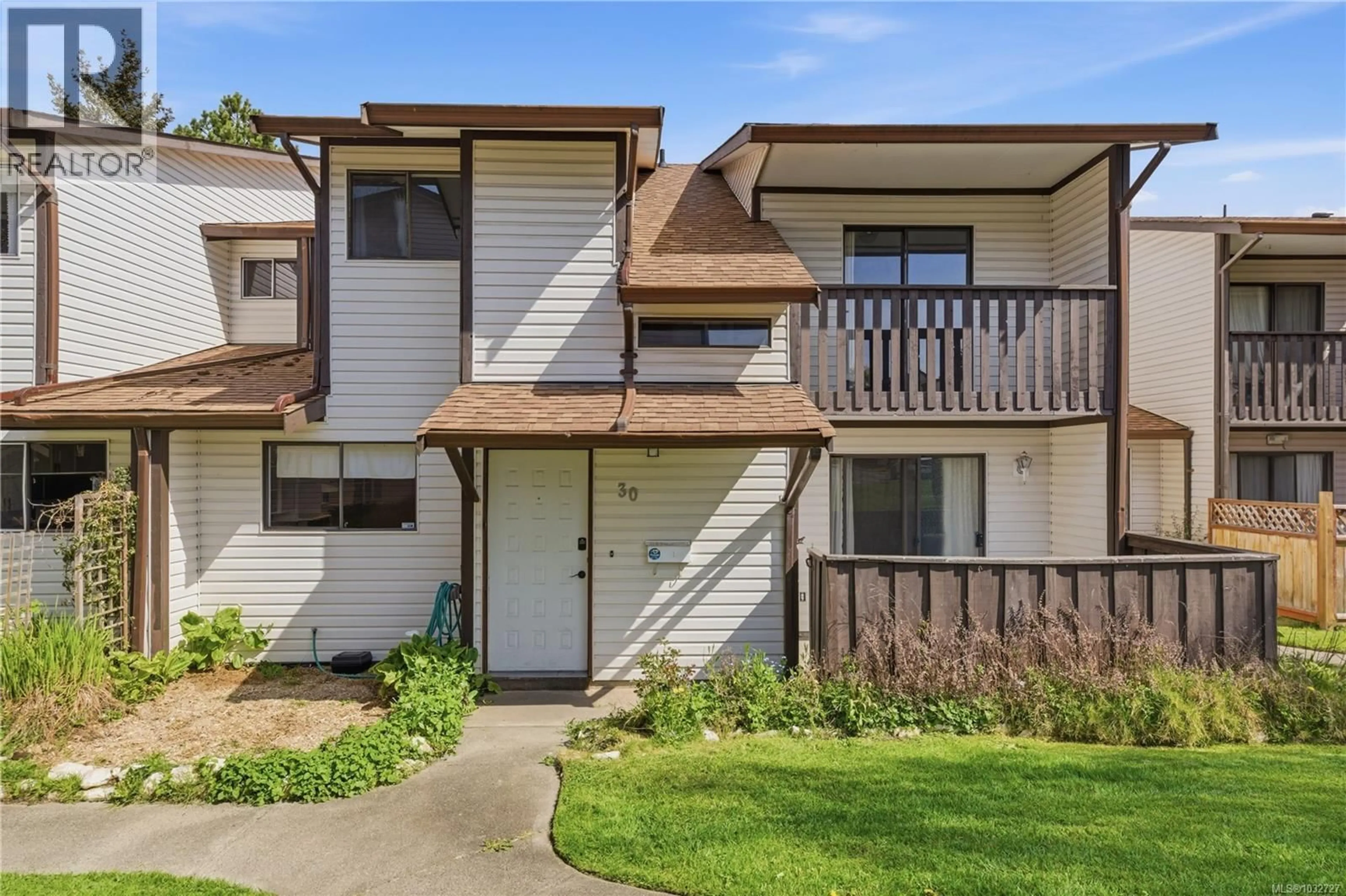 Home with vinyl exterior material, unknown for 30 - 1506 ADMIRALS ROAD, View Royal British Columbia V9A7B1