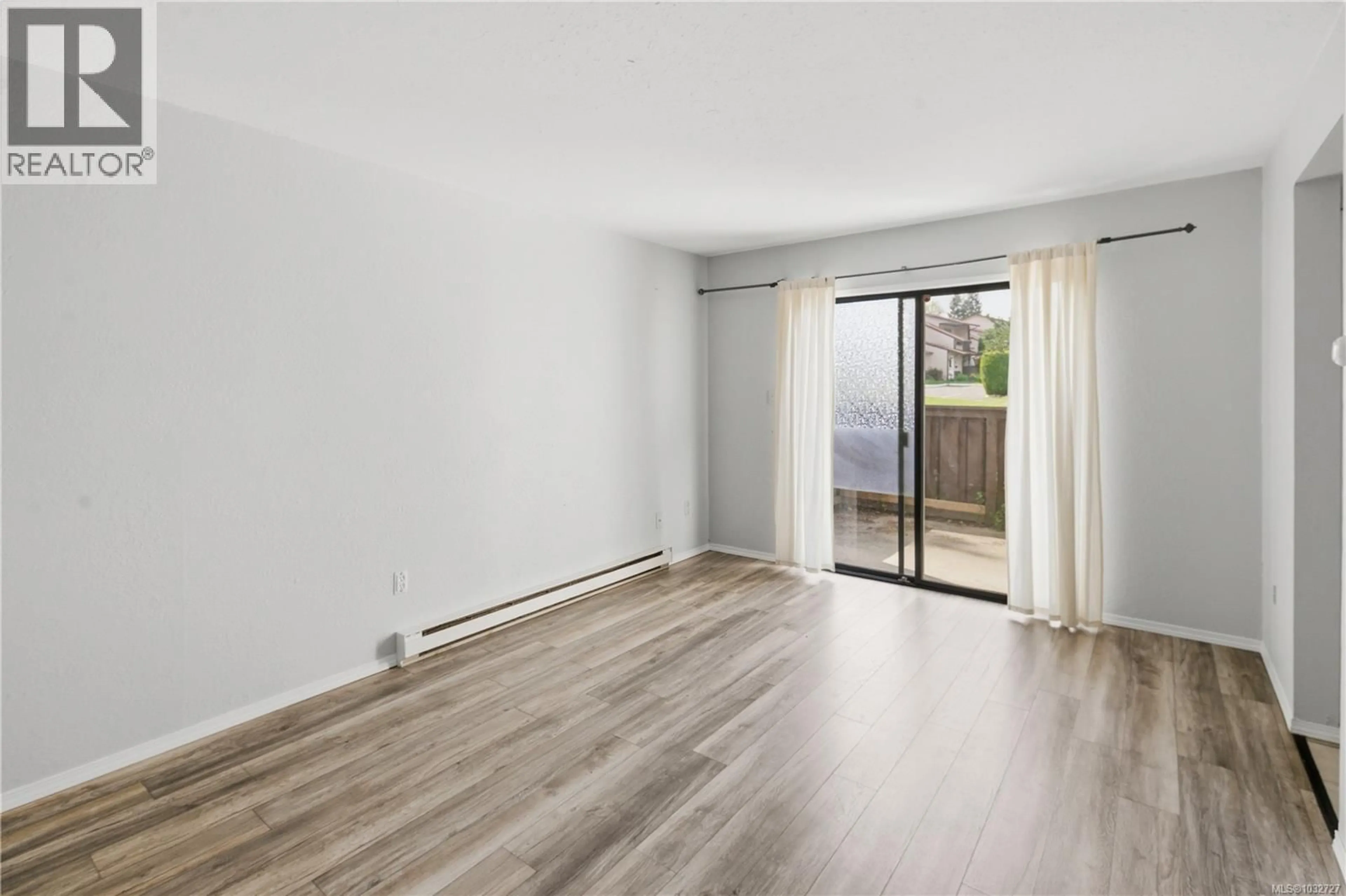 A pic of a room for 30 - 1506 ADMIRALS ROAD, View Royal British Columbia V9A7B1