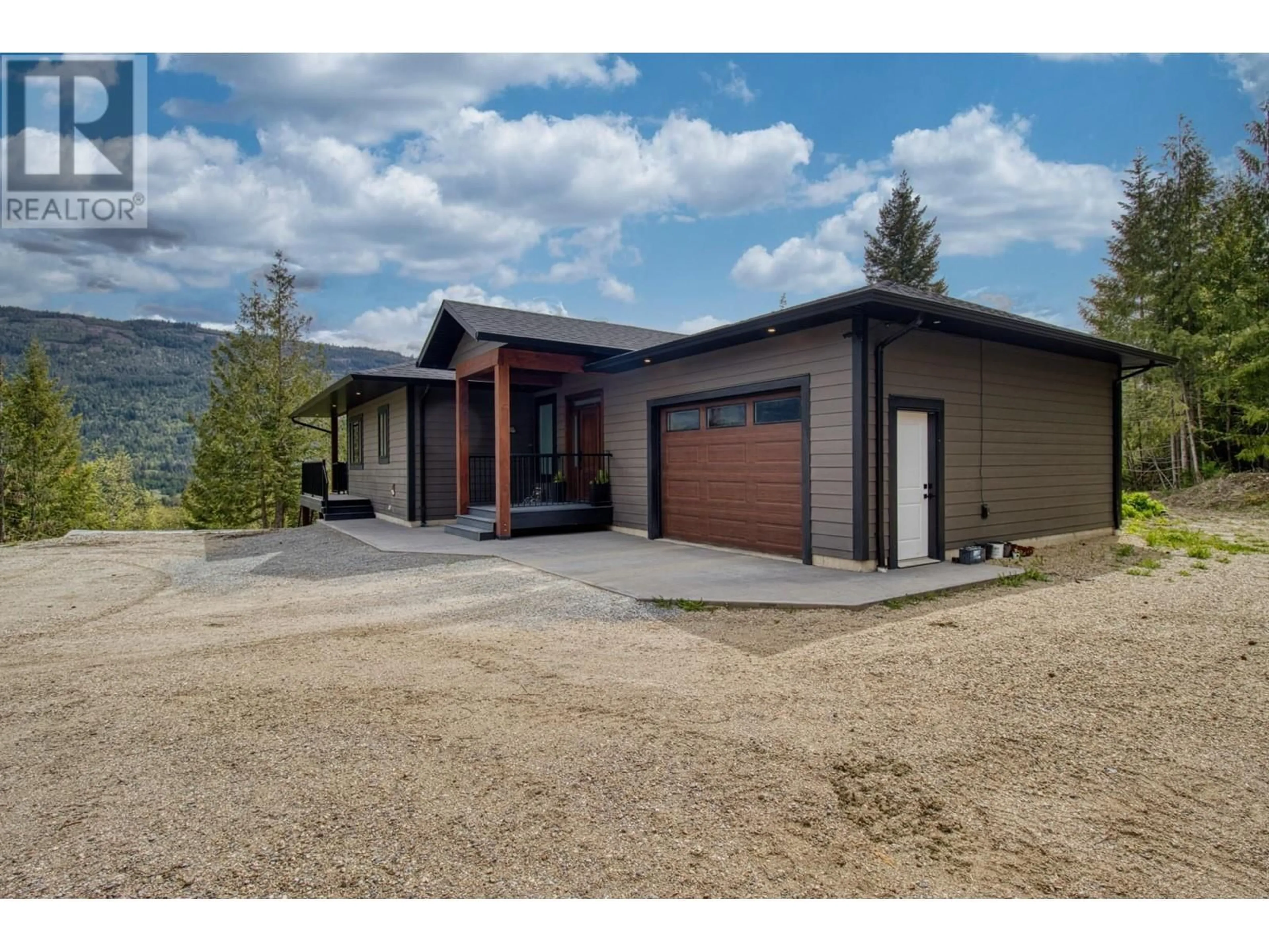 Frontside or backside of a home, cottage for 6600 Park Hill Road NE, Salmon Arm British Columbia V0E1K0