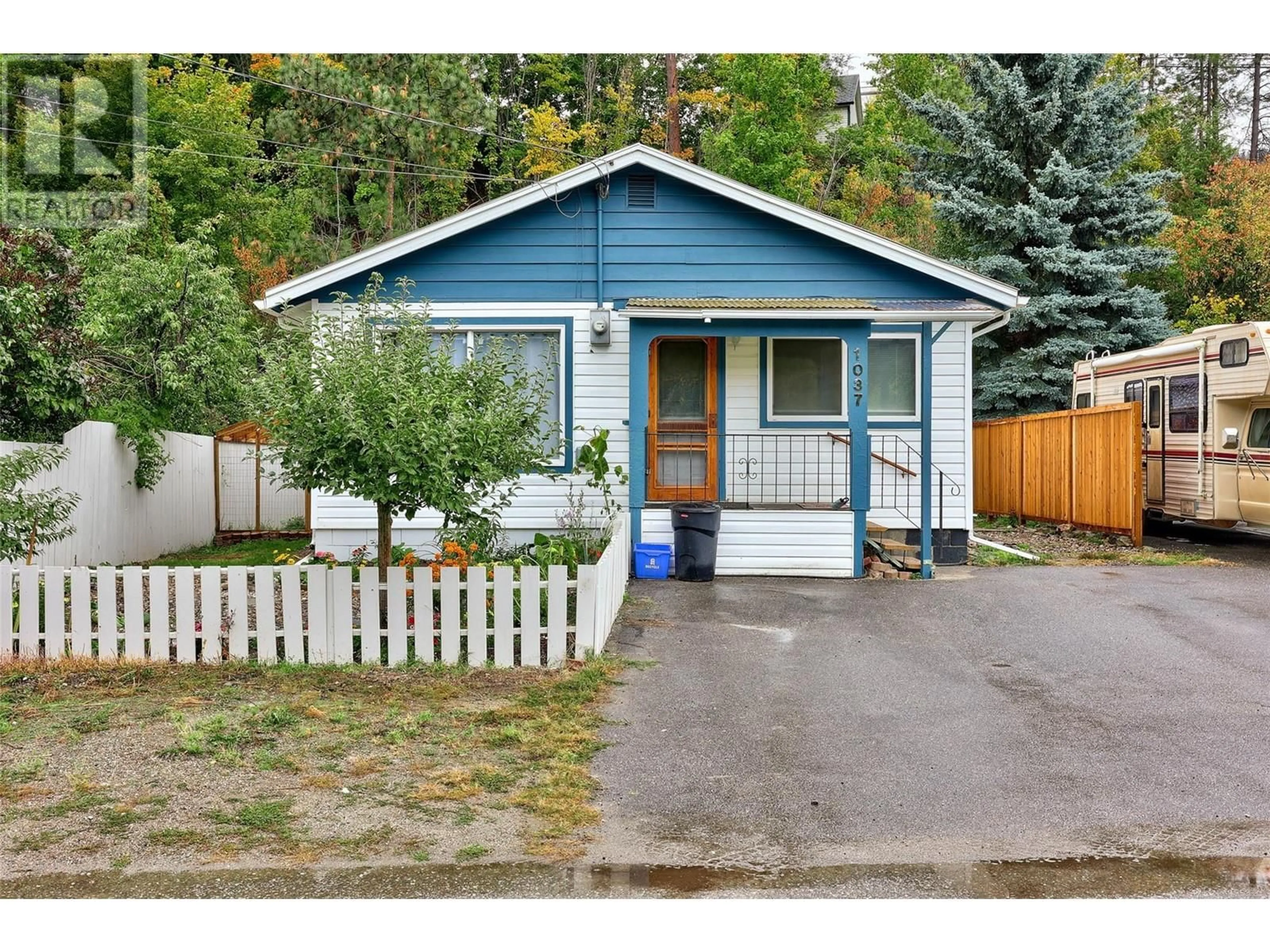 Frontside or backside of a home, cottage for 1037 HILLSIDE Avenue, Chase British Columbia V0E1M0