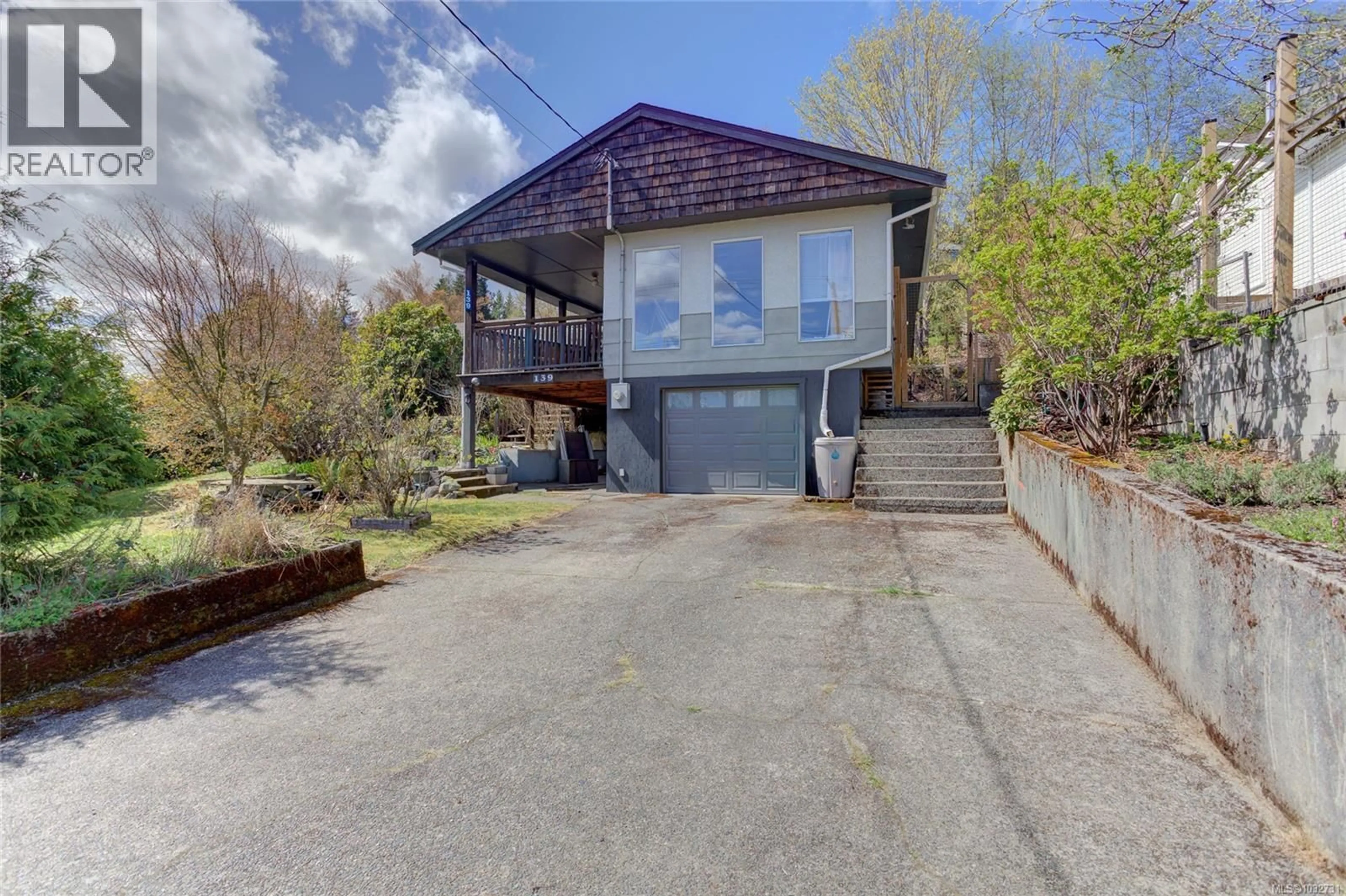 A pic from outside/outdoor area/front of a property/back of a property/a pic from drone, street for 139 NORTH SHORE ROAD, Lake Cowichan British Columbia V0R2G0