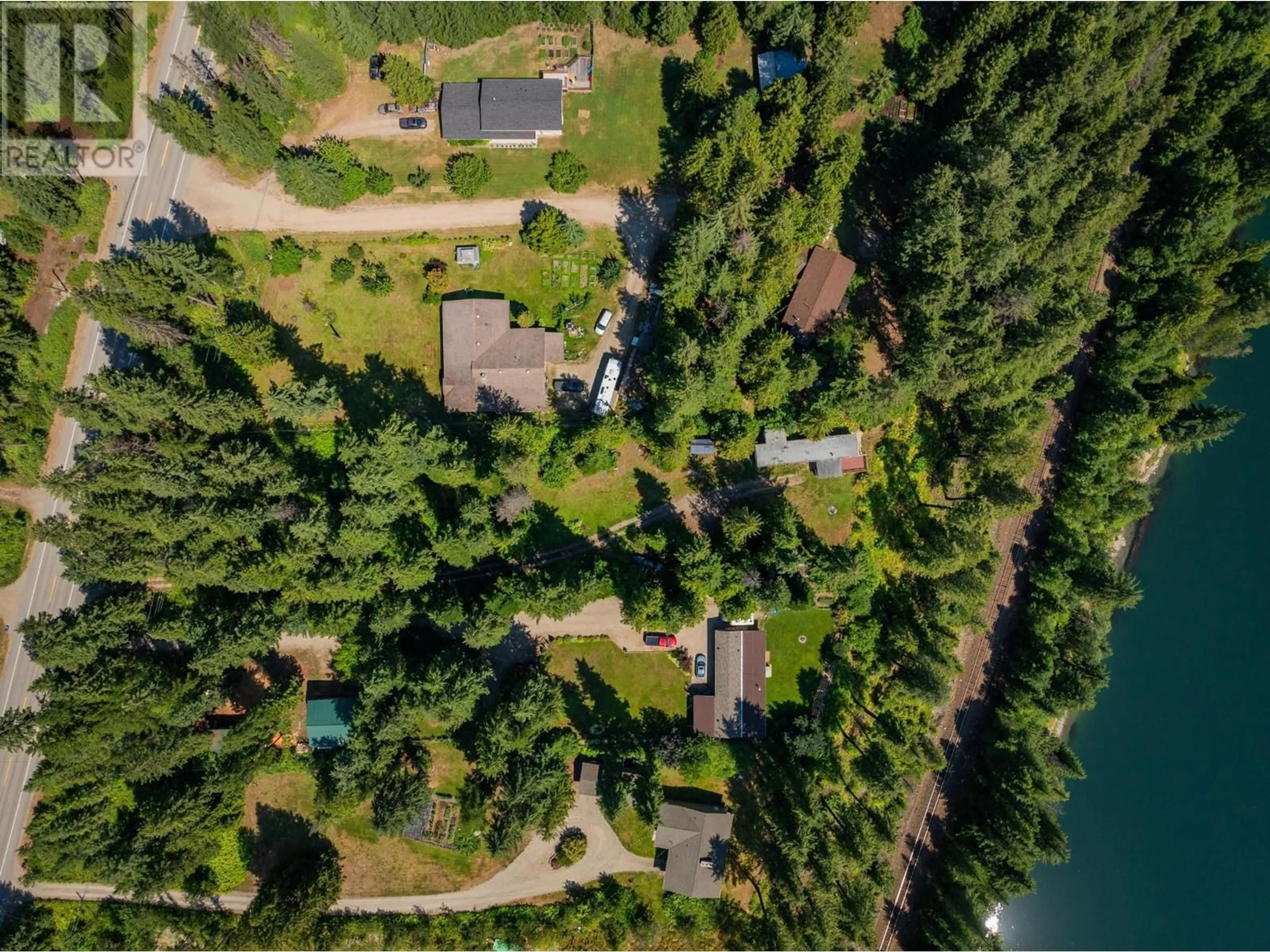 Frontside or backside of a home, cottage for 2048 3A Highway, Tarrys British Columbia V1N4N1