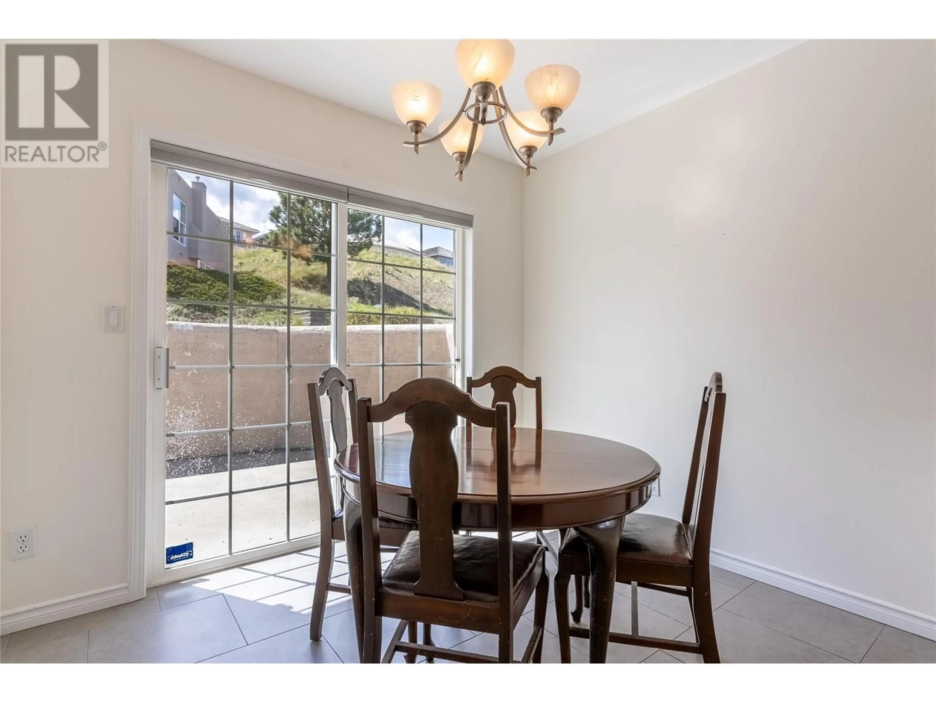 Dining room, wood floors, cottage for 2080 PACIFIC Way Unit# 33, Kamloops British Columbia V1S1V3