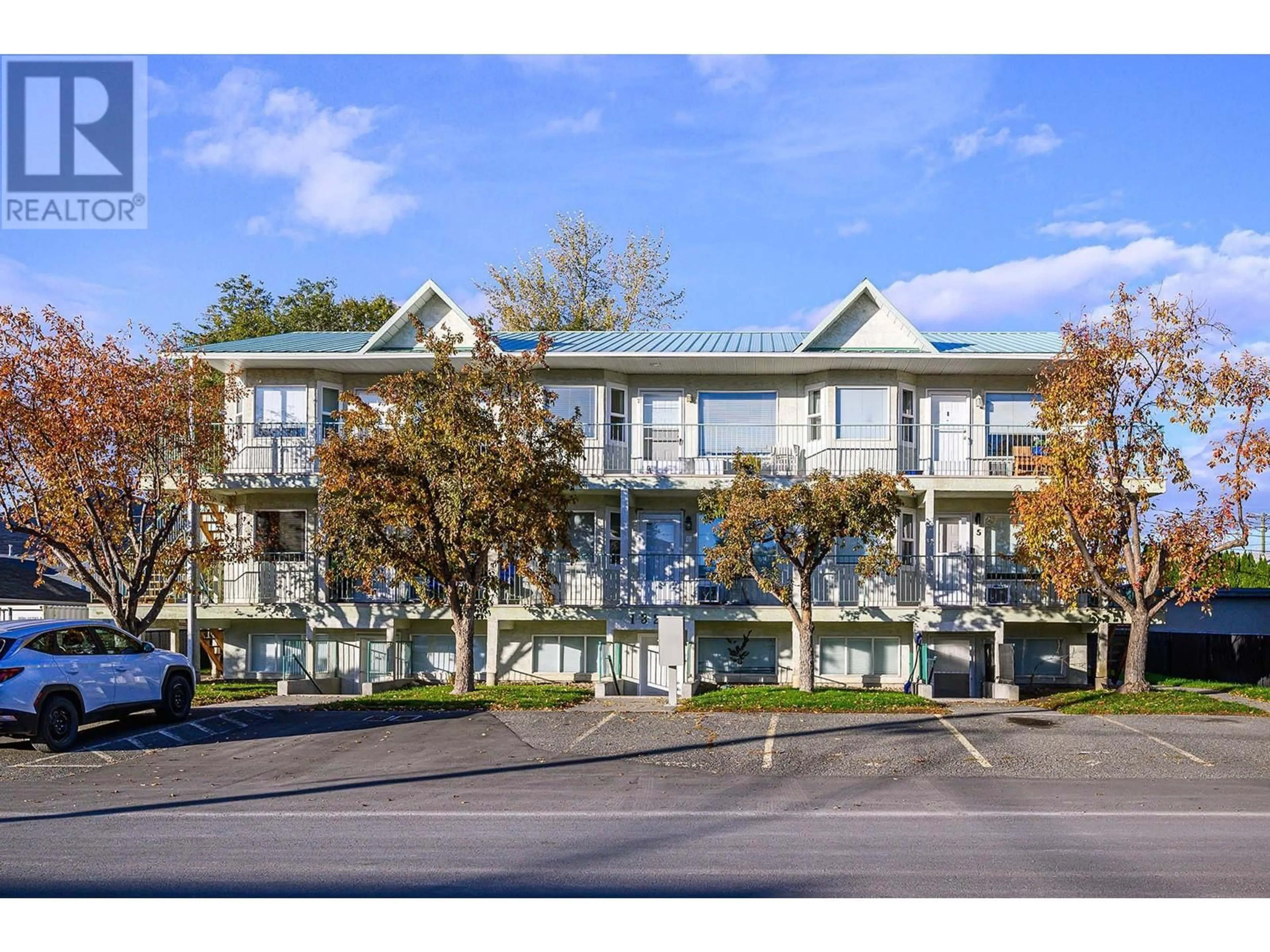 A pic from exterior of the house or condo, the front or back of building for 1320 Selkirk Avenue Unit# 7, Kamloops British Columbia V2B1V7