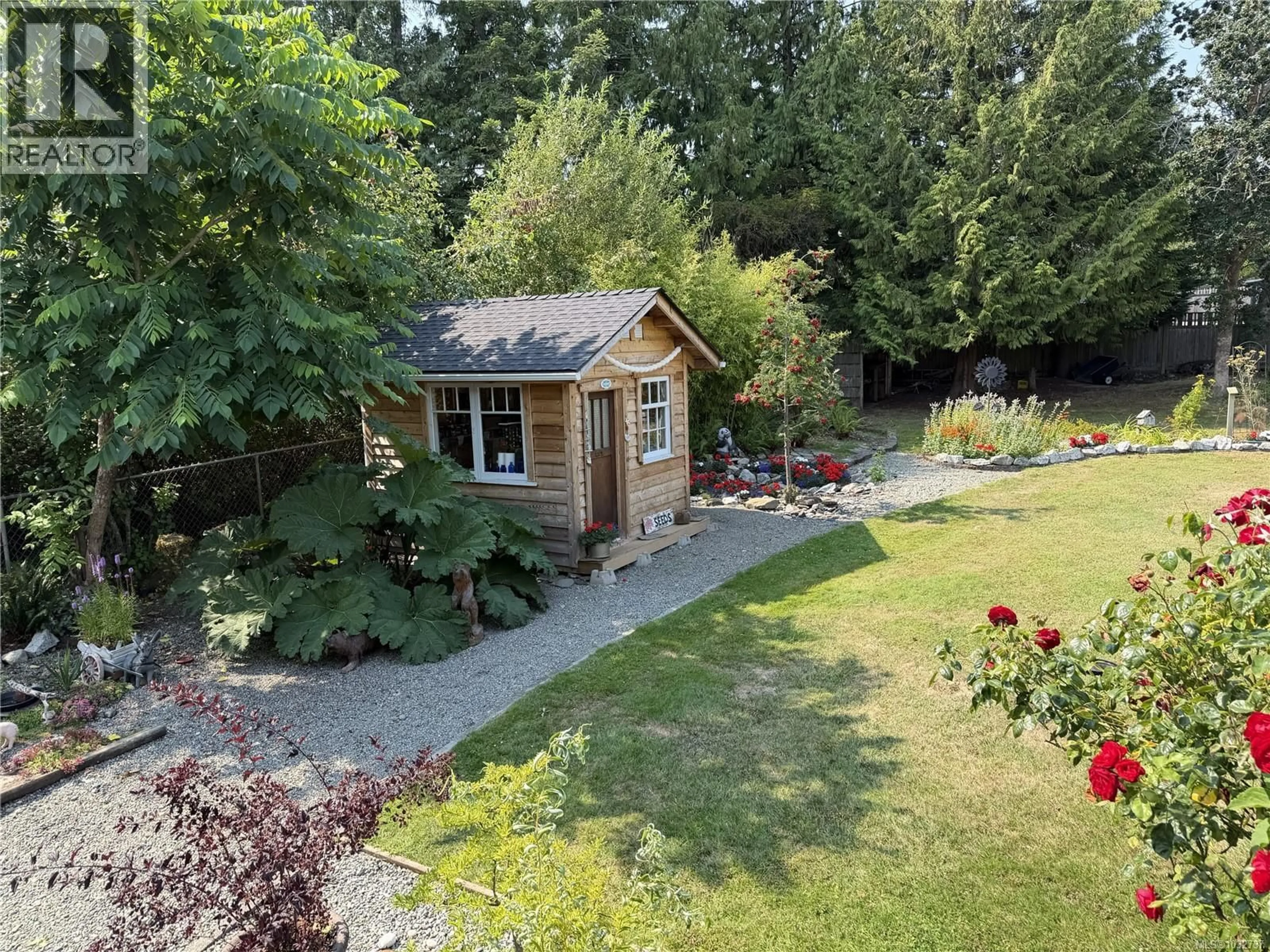 A pic from outside/outdoor area/front of a property/back of a property/a pic from drone, unknown for 1677 ACACIA ROAD, Nanoose Bay British Columbia V9P9C6