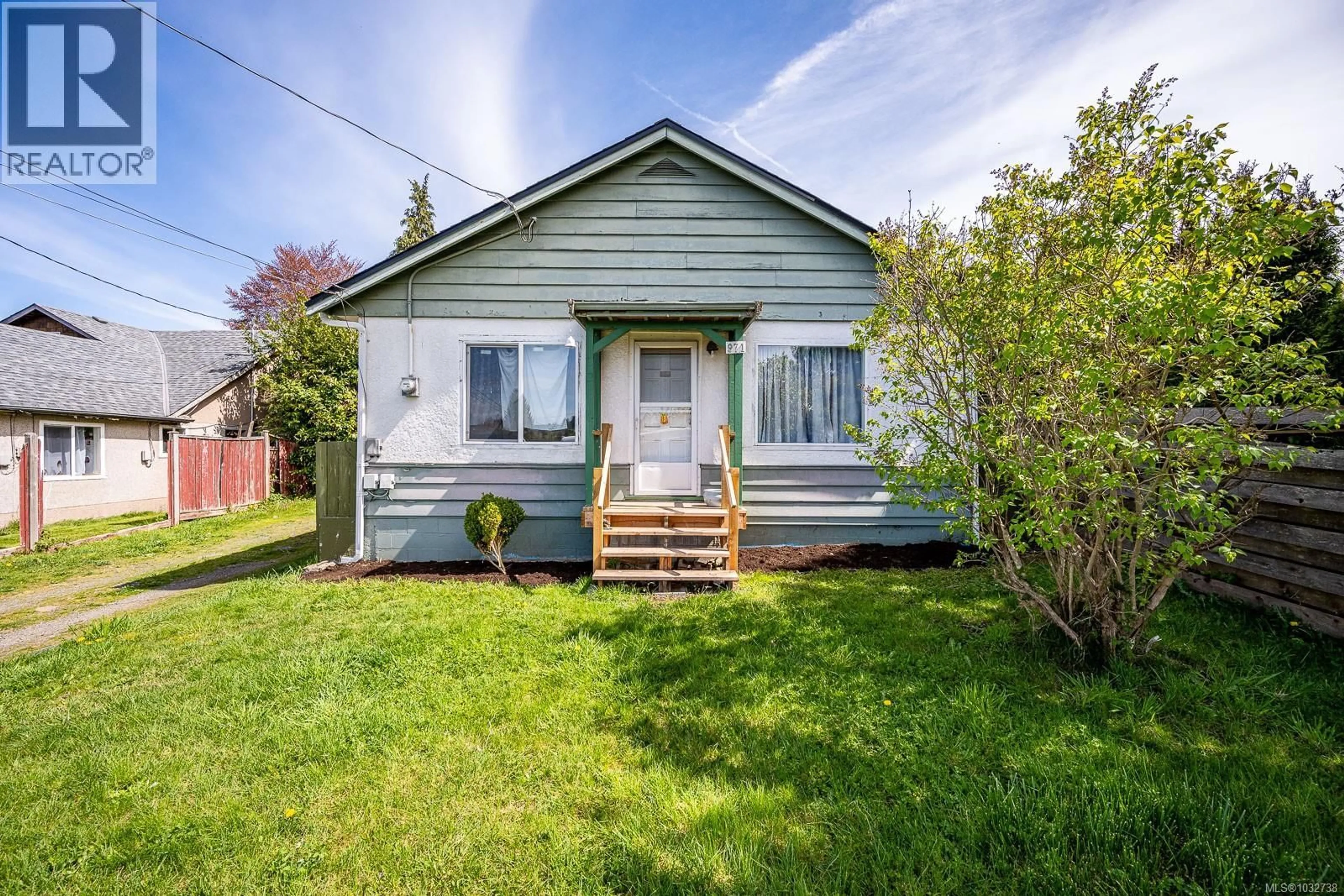 Unknown for 971 FIR STREET, Campbell River British Columbia V9W3B4