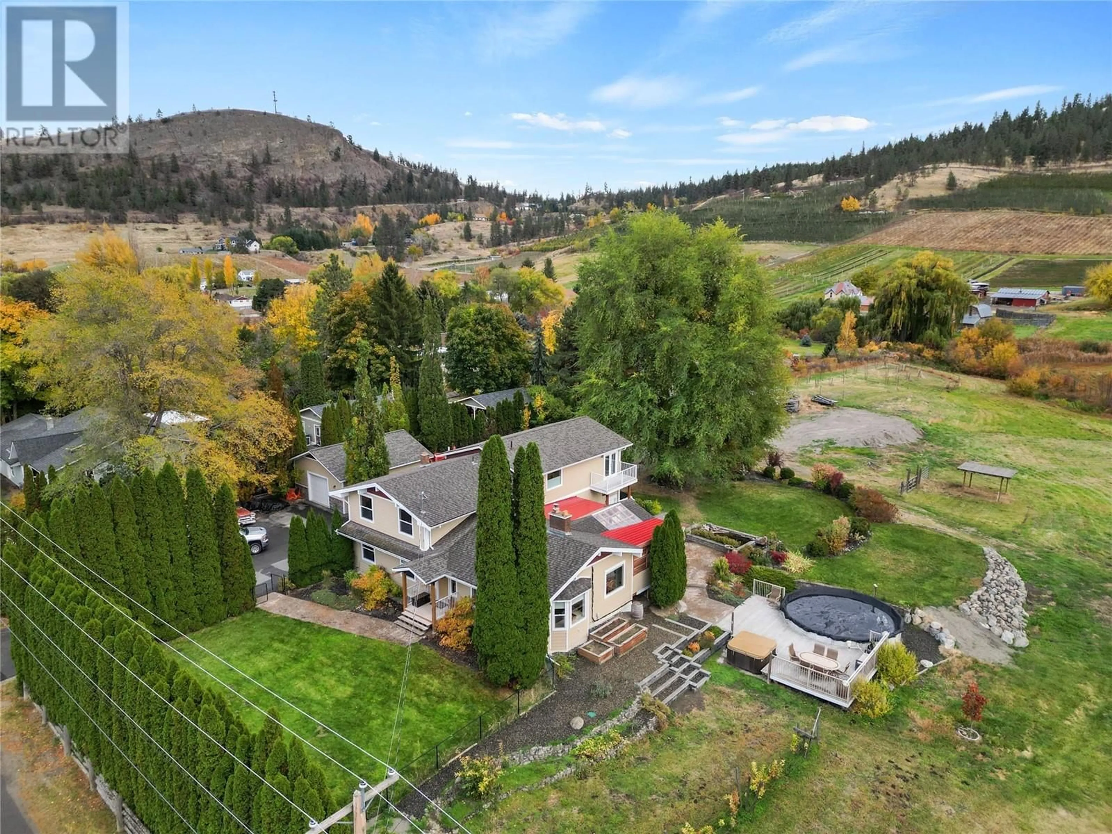 Patio, cottage for 13105 Dale Meadows Road, Summerland British Columbia V0H1Z8