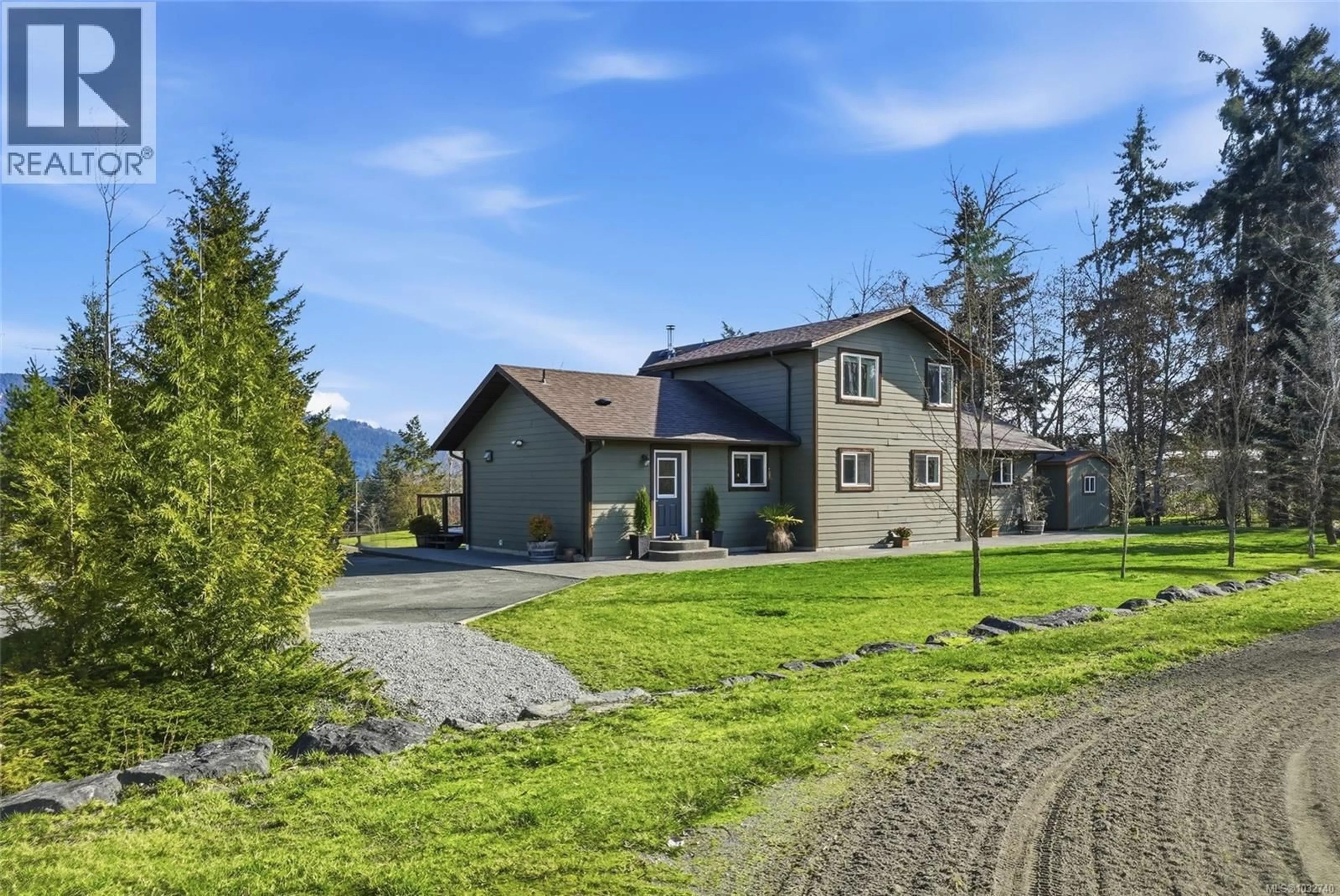 A pic from outside/outdoor area/front of a property/back of a property/a pic from drone, mountain view for 2441 STAGHORN ROAD, Duncan British Columbia V9L6L7