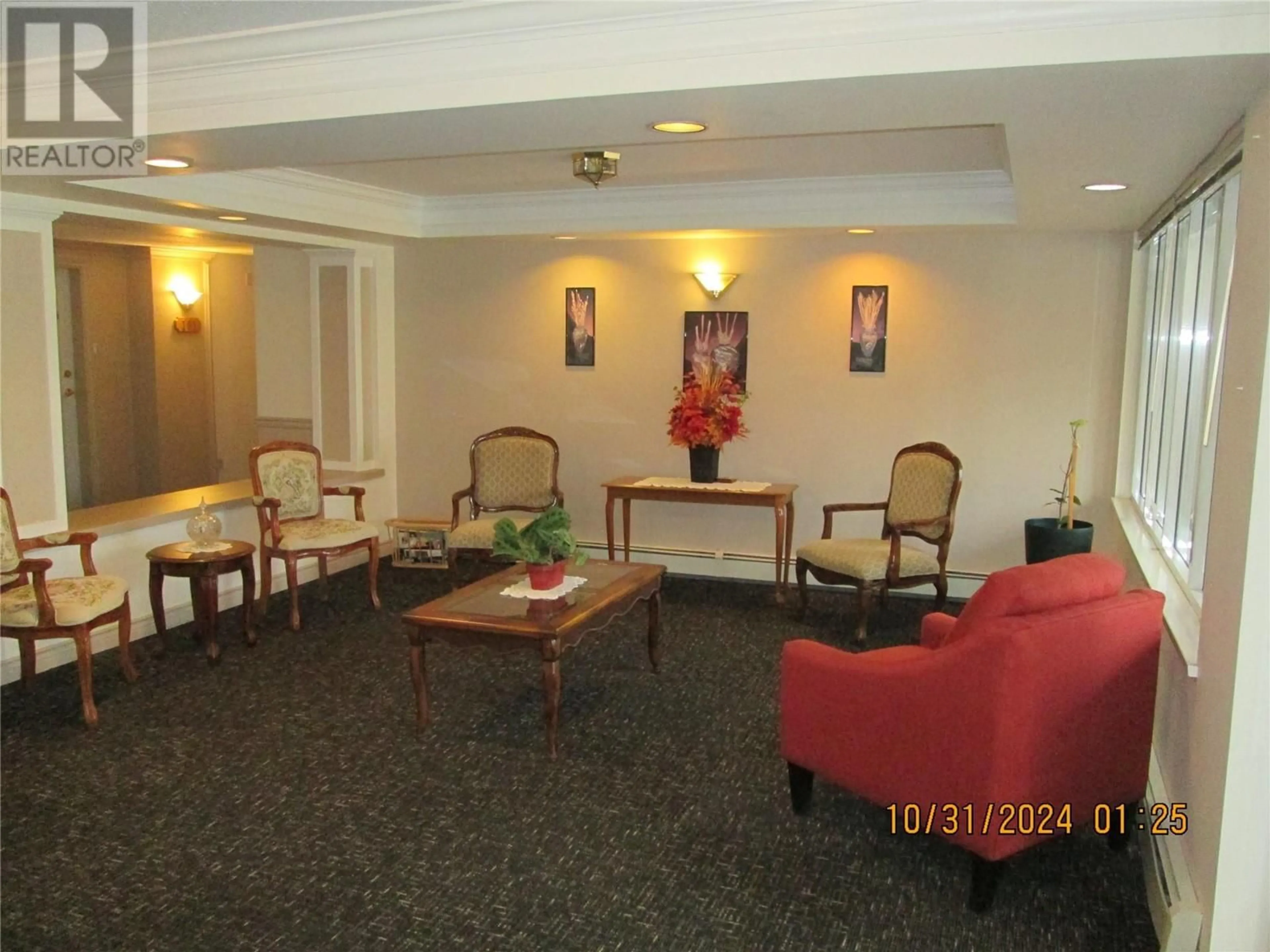 Lobby for 209 - 250 5 STREET SOUTHEAST, Salmon Arm British Columbia V1E1J8