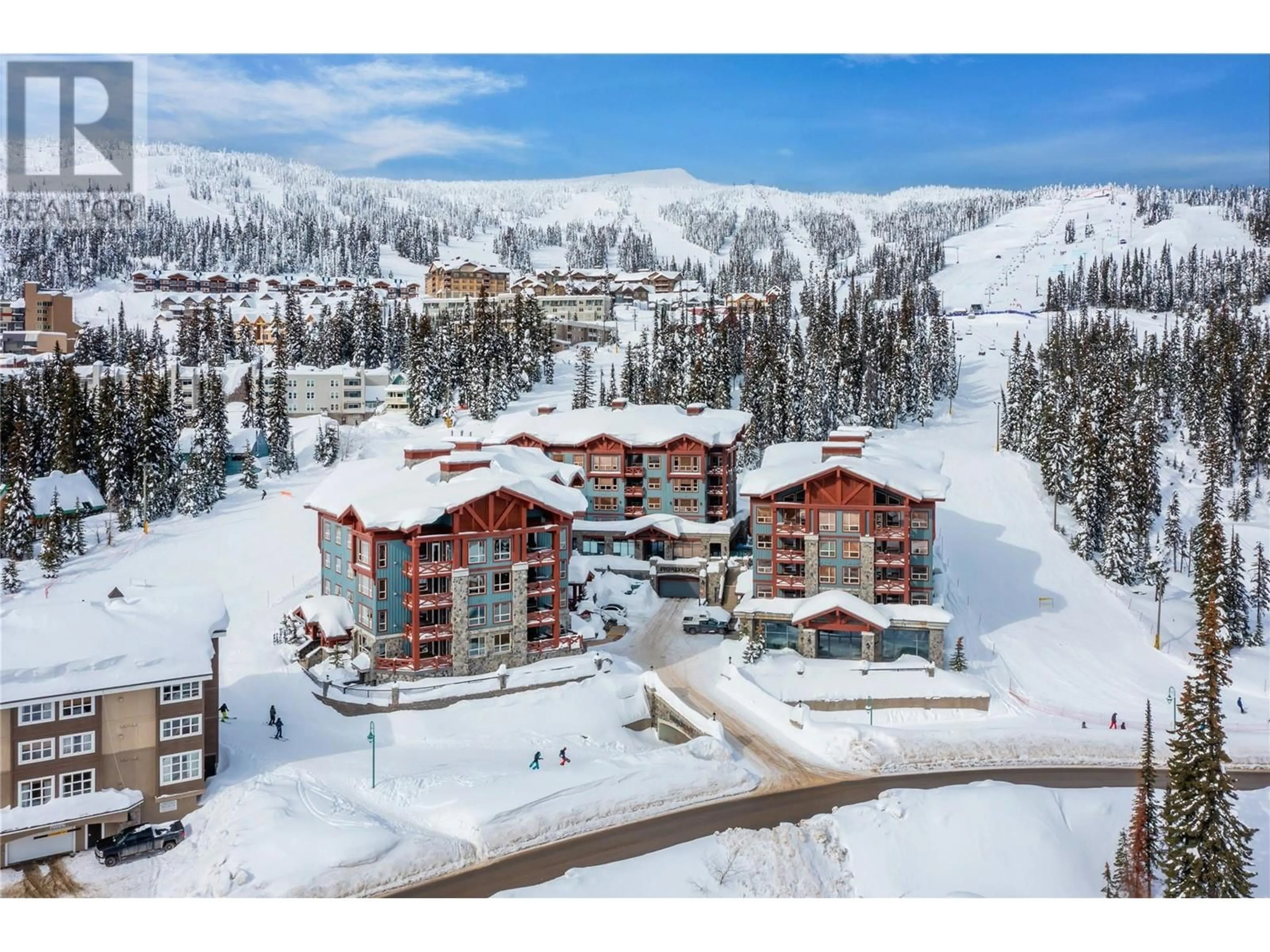 A pic from outside/outdoor area/front of a property/back of a property/a pic from drone, mountain view for 307 - 5259 BIG WHITE ROAD, Big White British Columbia V1P1P3