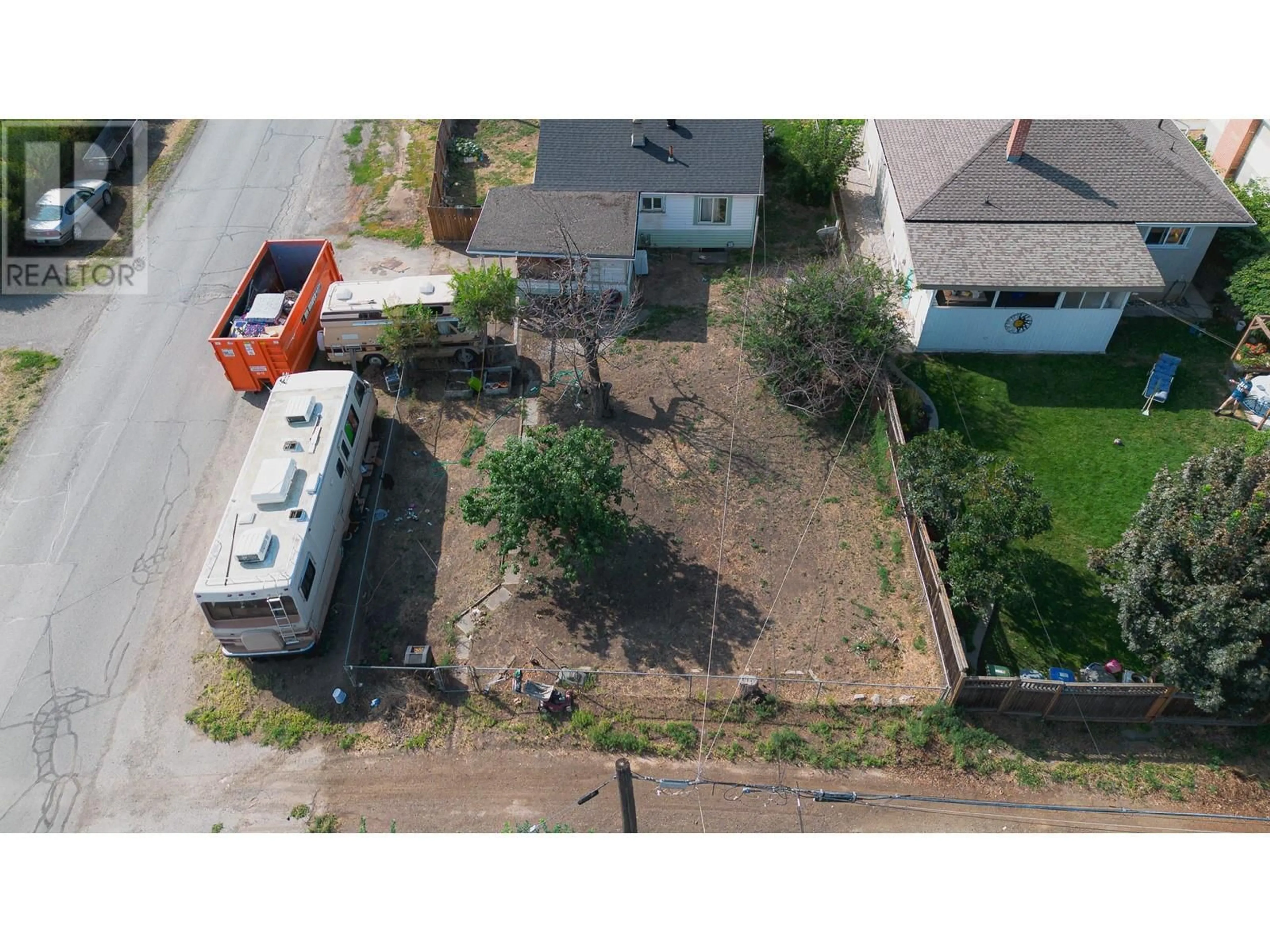 Frontside or backside of a home, the street view for 928 SHERBROOKE Avenue, Kamloops British Columbia V2B1W2