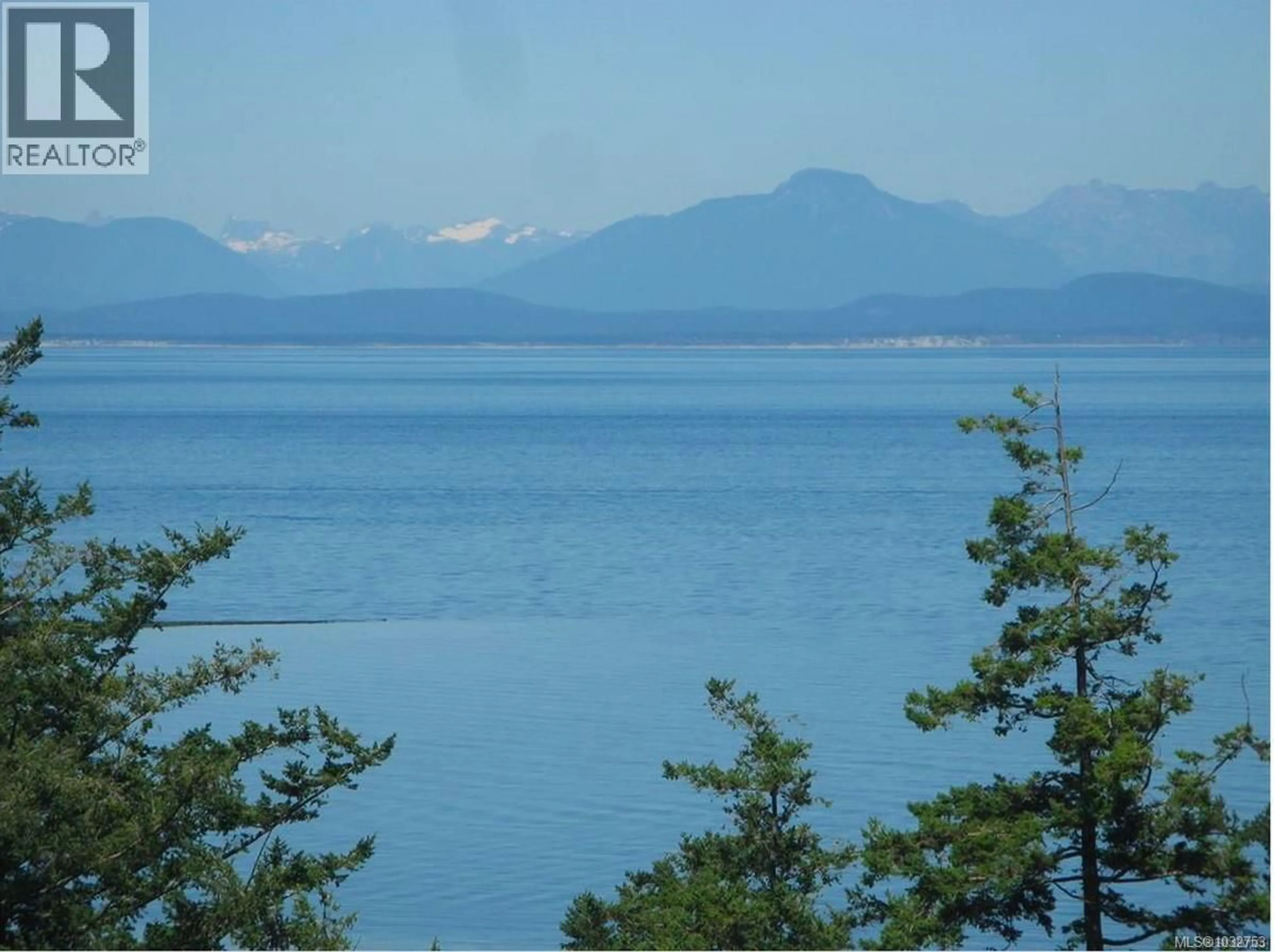 Blurry image for 321 WIRELESS ROAD, Comox British Columbia V9M3T6