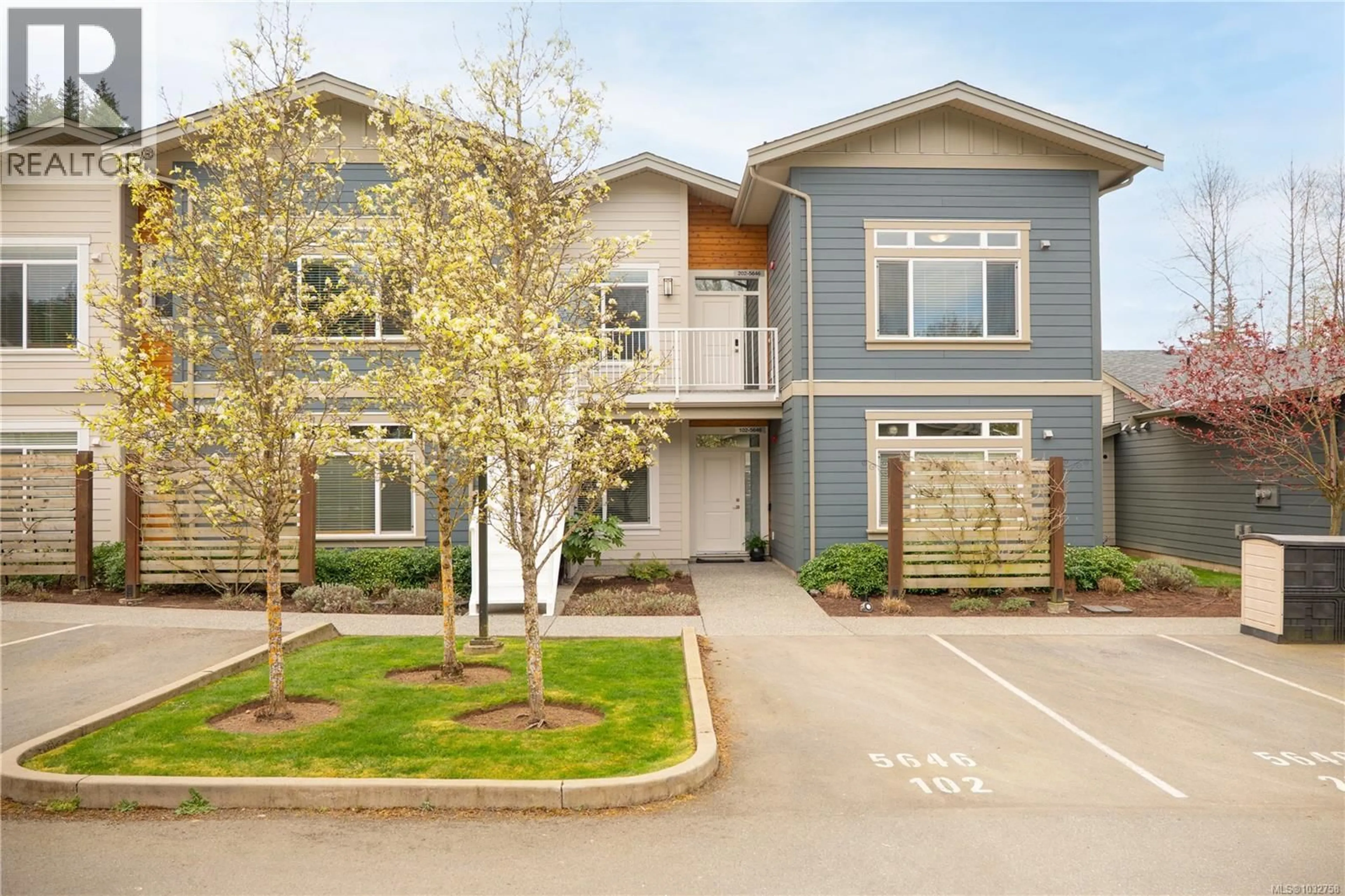 Home with vinyl exterior material, street for 202 - 5646 LINLEY VALLEY DRIVE, Nanaimo British Columbia V9T0K1