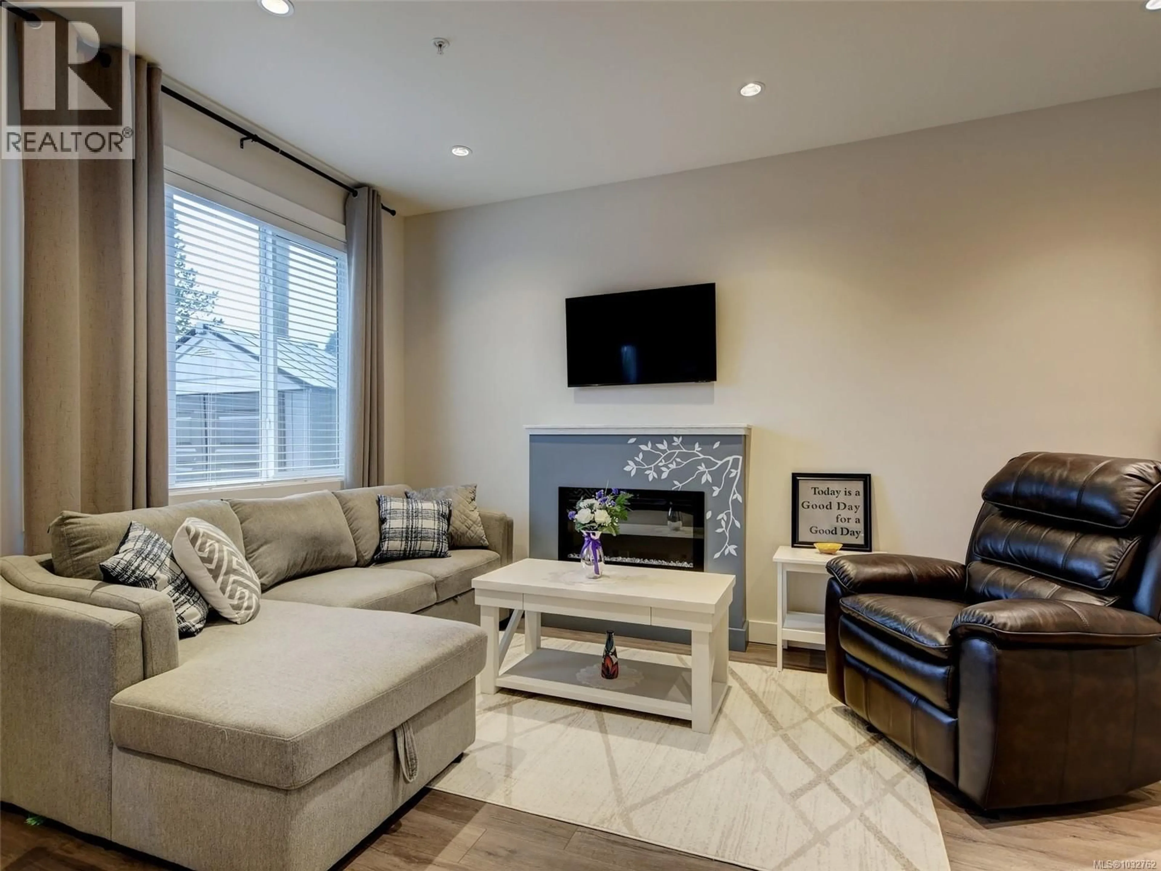 Living room with furniture, unknown for 101 - 6717 AYRE ROAD, Sooke British Columbia V9Z0H1