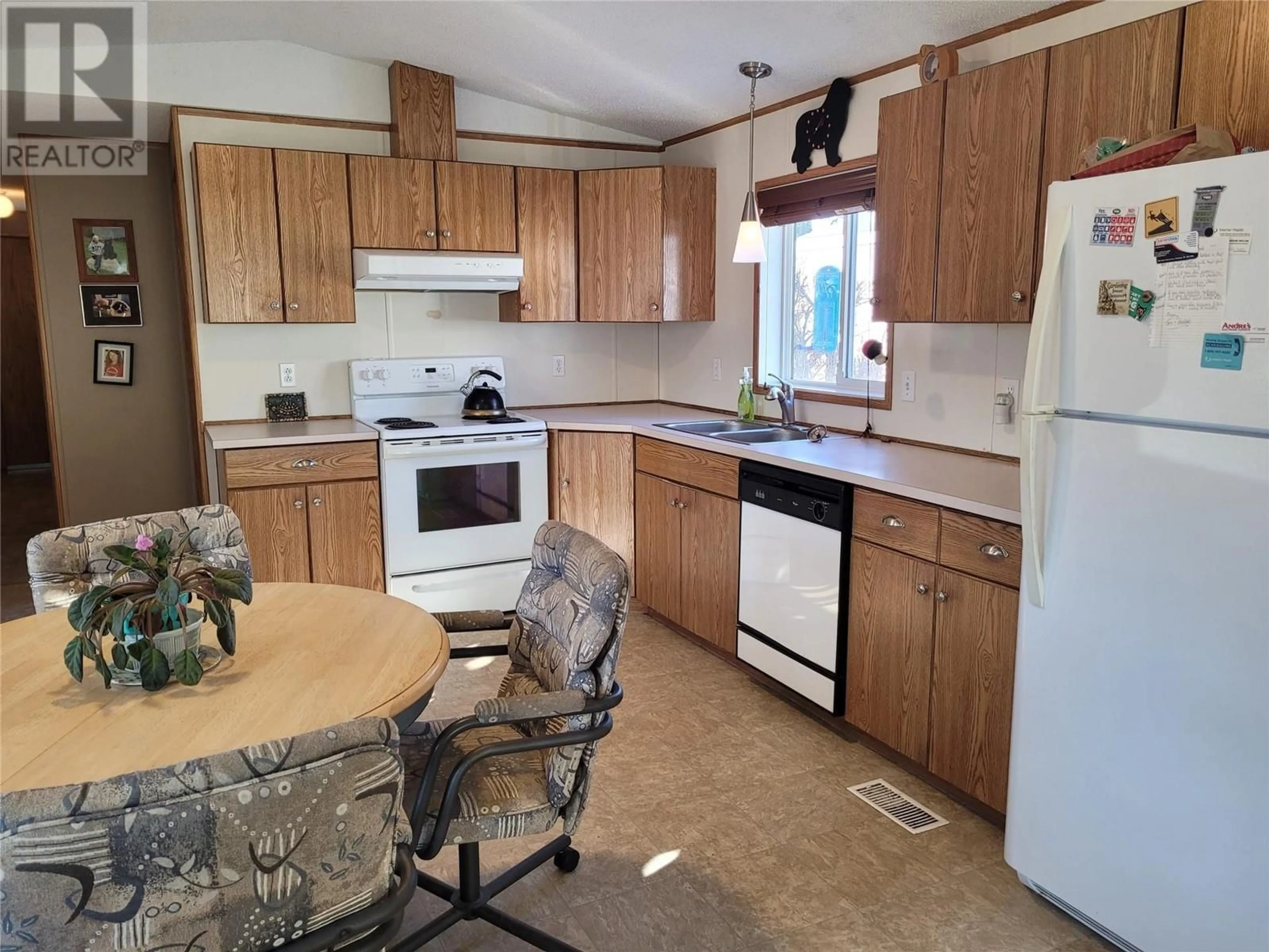 Standard kitchen, wood floors, cottage for 4965 Pine Acres Road Unit# 68, Chase British Columbia V0E1M3