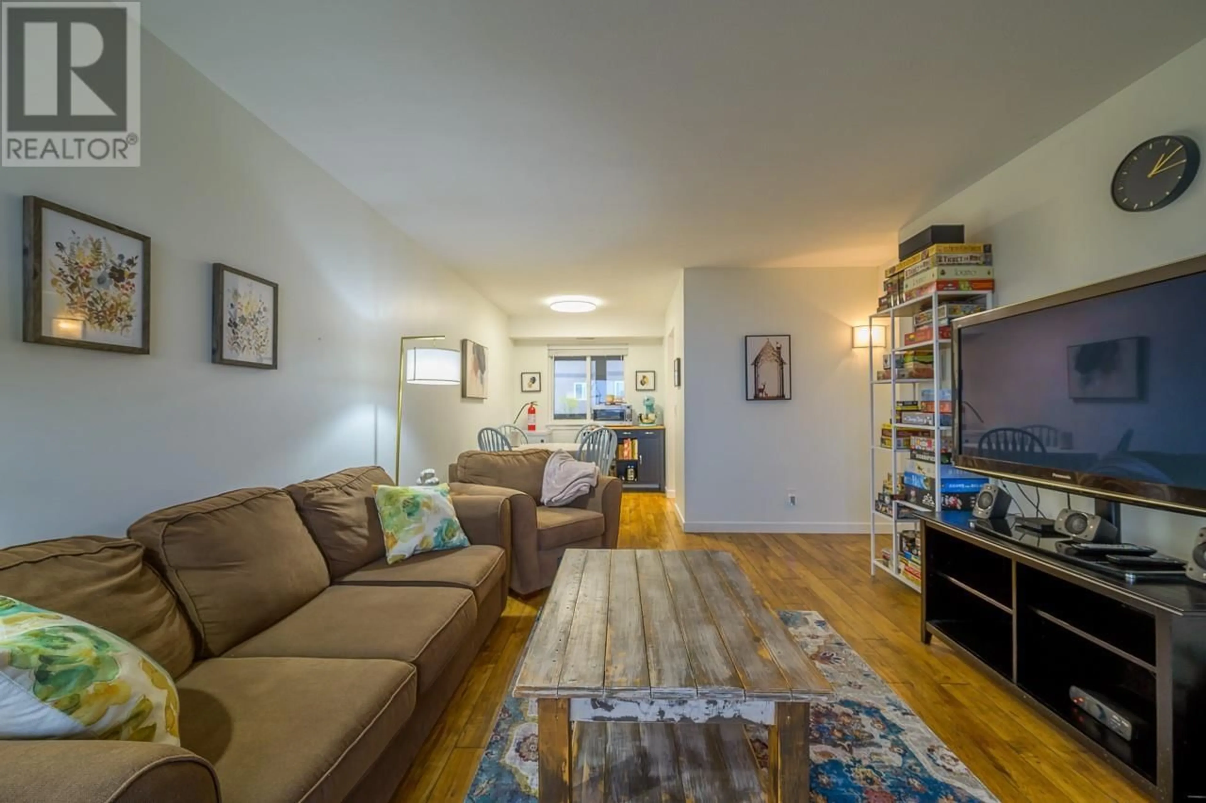 Living room, wood floors for 1185 HUGH ALLAN Drive Unit# 110, Kamloops British Columbia V1S1T3