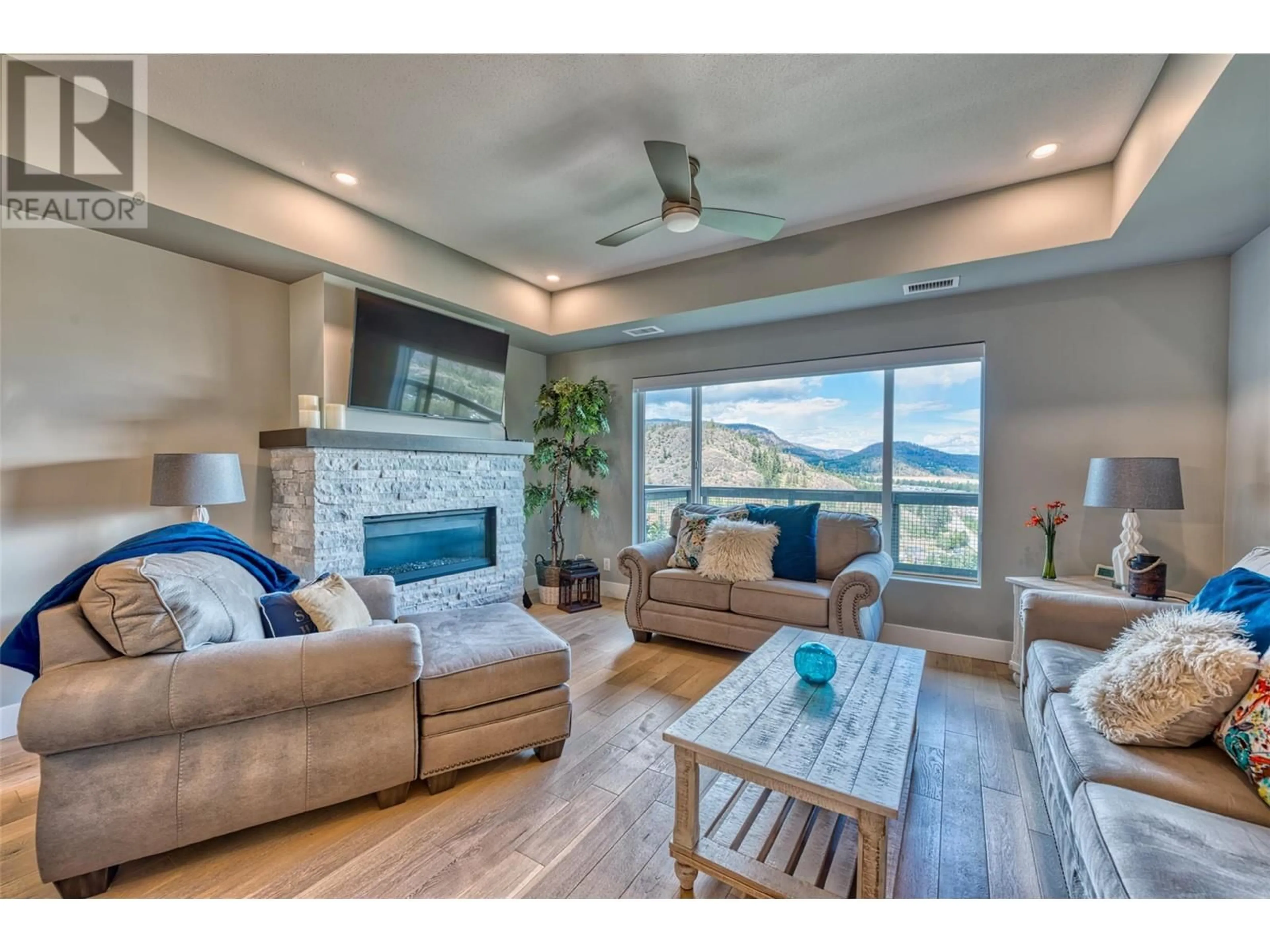 Living room with furniture, unknown for 14 - 2161 UPPER SUNDANCE DRIVE, West Kelowna British Columbia V4T3M9