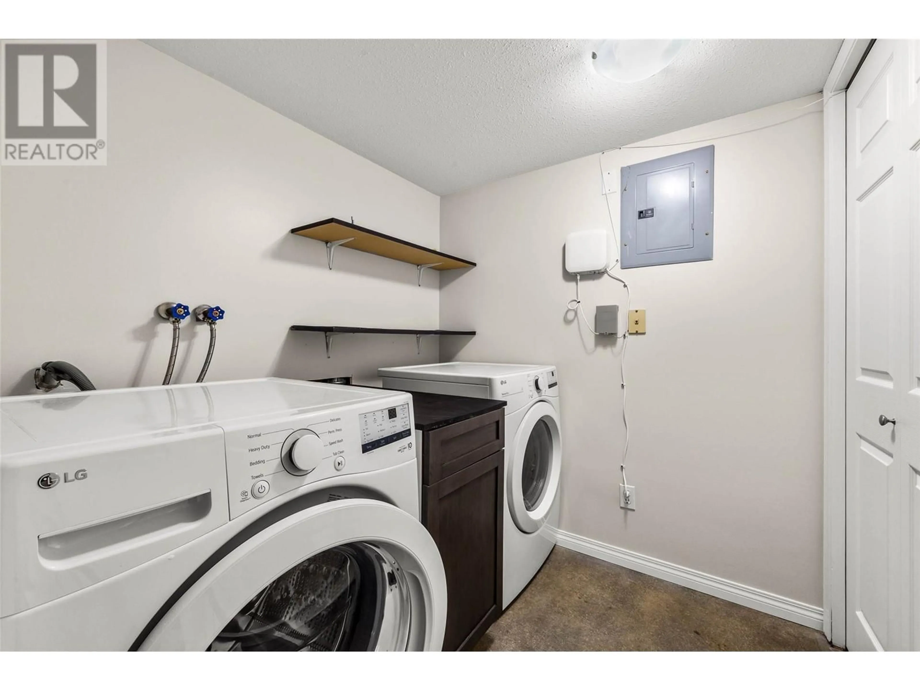 Laundry room for 383 Columbia Street Unit# 55, Kamloops British Columbia V2C1K5