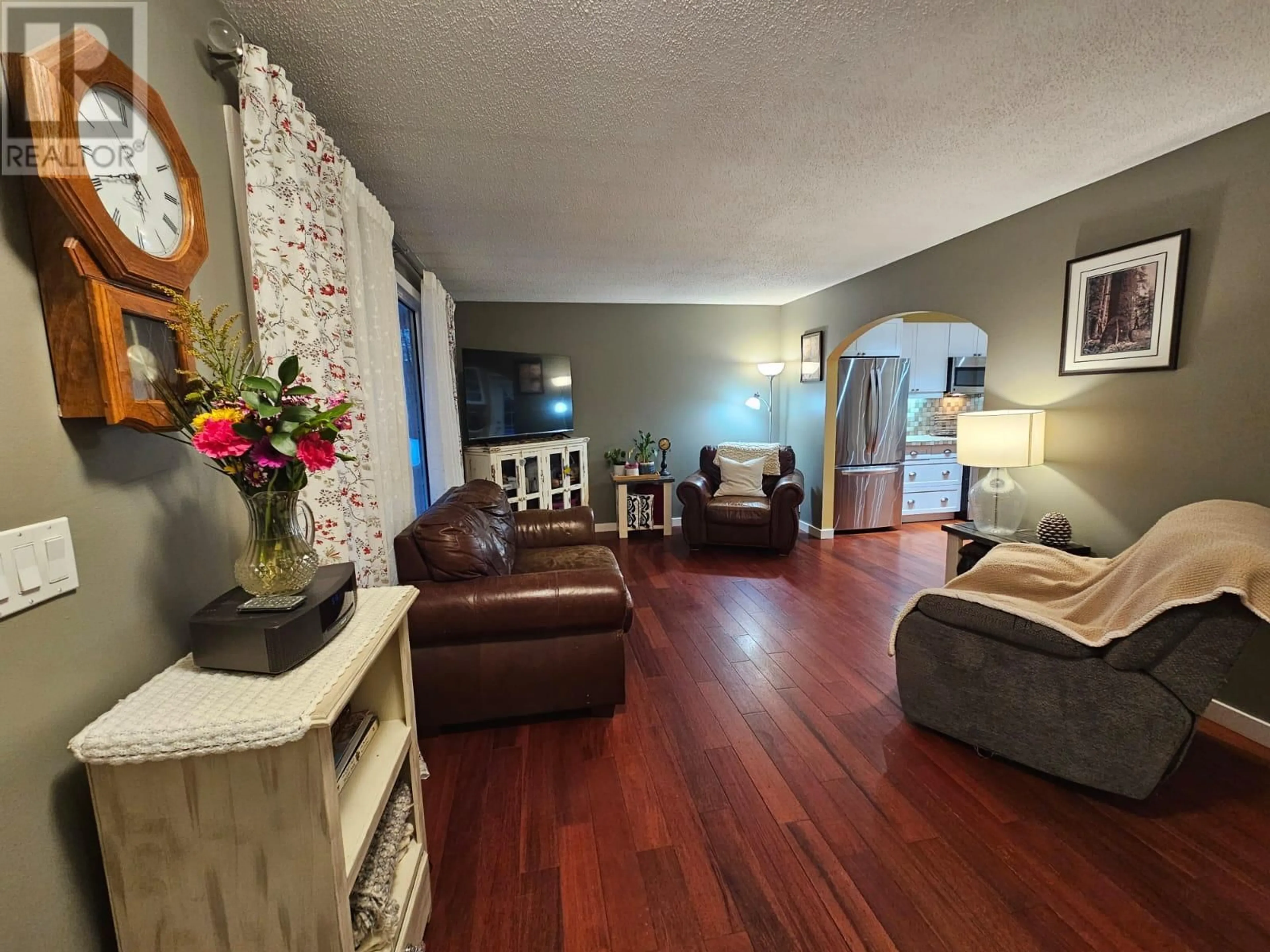 Living room, wood floors for 4705 46 Street, Chetwynd British Columbia V0C1J0