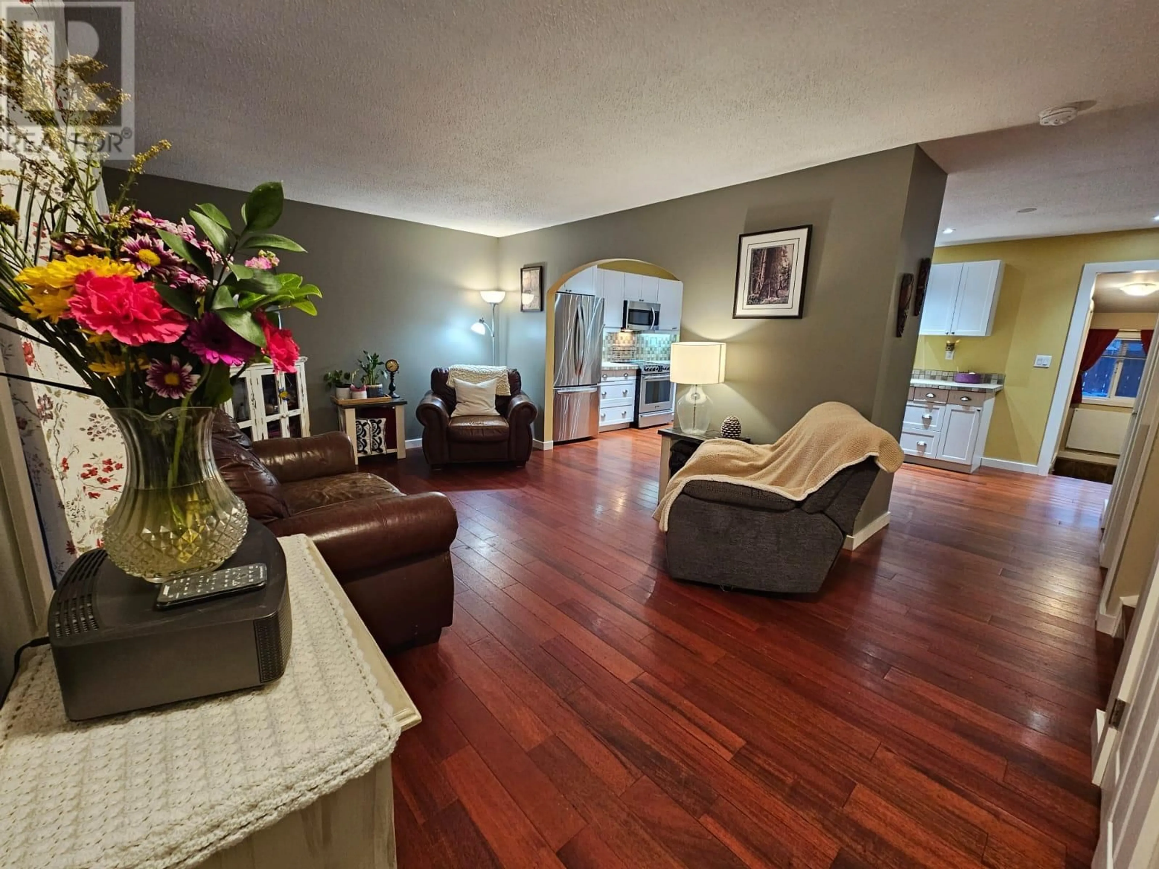 Living room, wood floors for 4705 46 Street, Chetwynd British Columbia V0C1J0