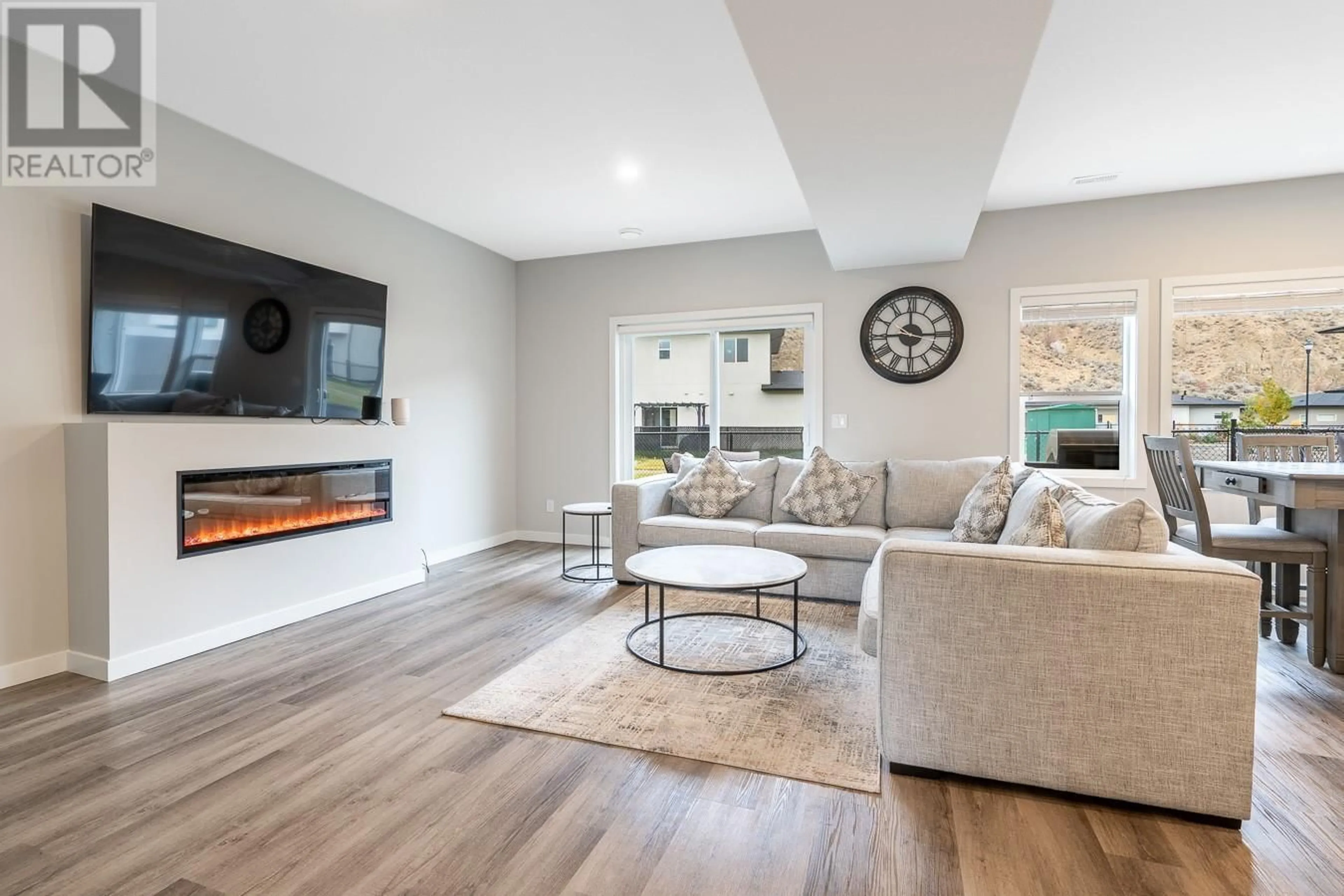 Living room, wood floors for 2683 ORD Road Unit# 170, Kamloops British Columbia V2B0J2