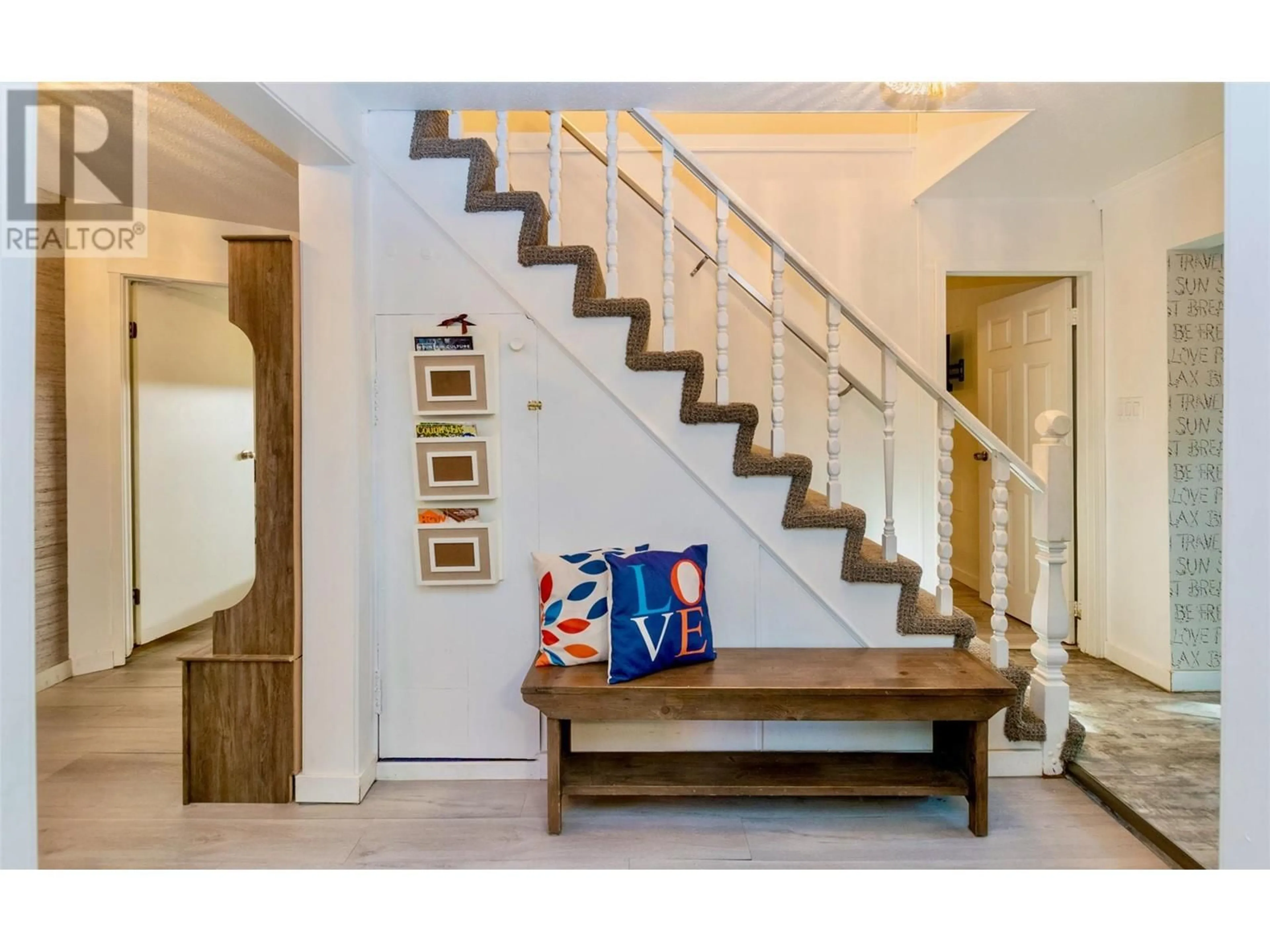 Indoor entryway, wood floors for 4179 Ashe Crescent, Scotch Creek British Columbia V0E1M5