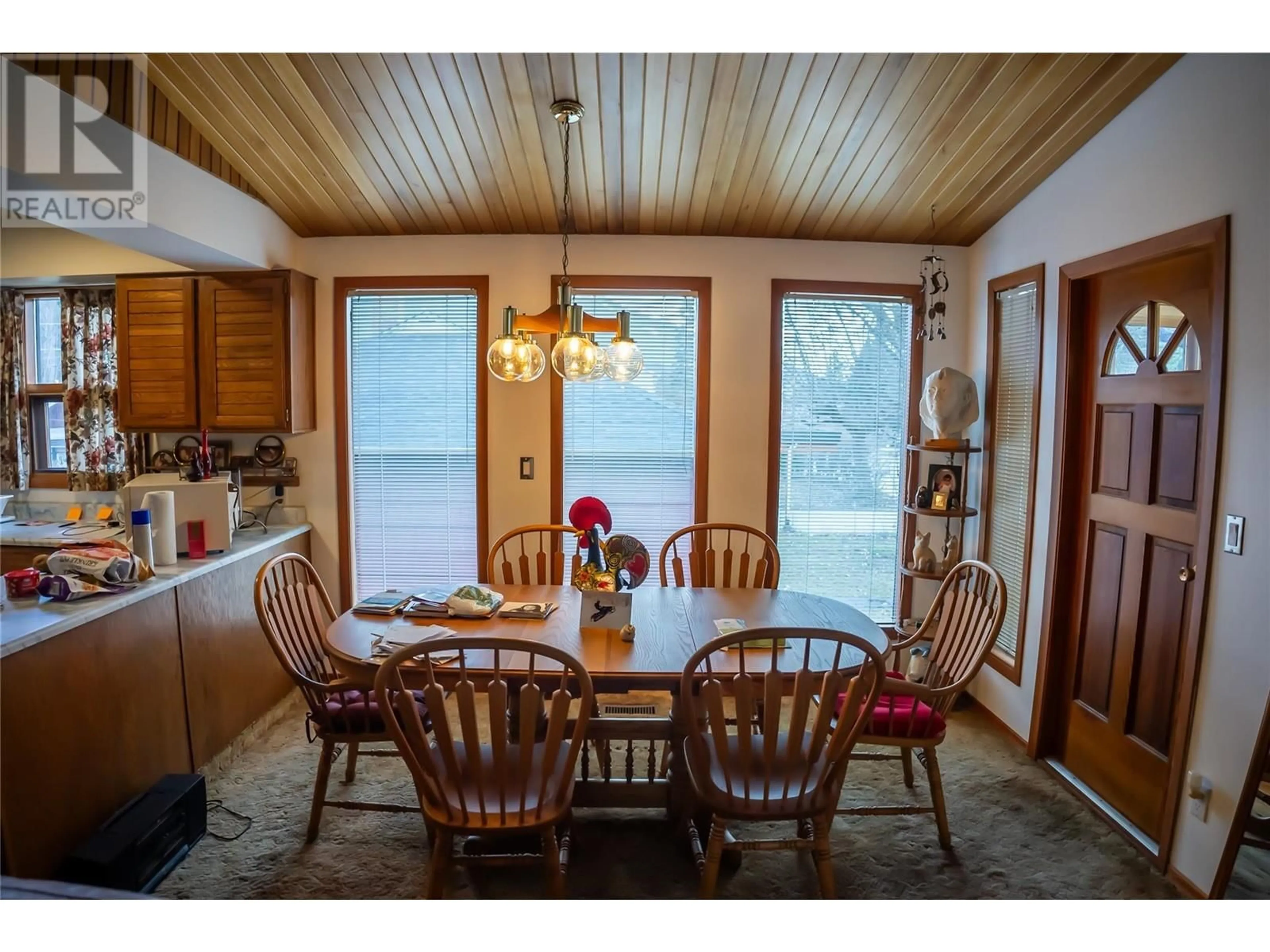 Dining room, wood floors, cottage for 108 Ford Street, Revelstoke British Columbia V0E2S0