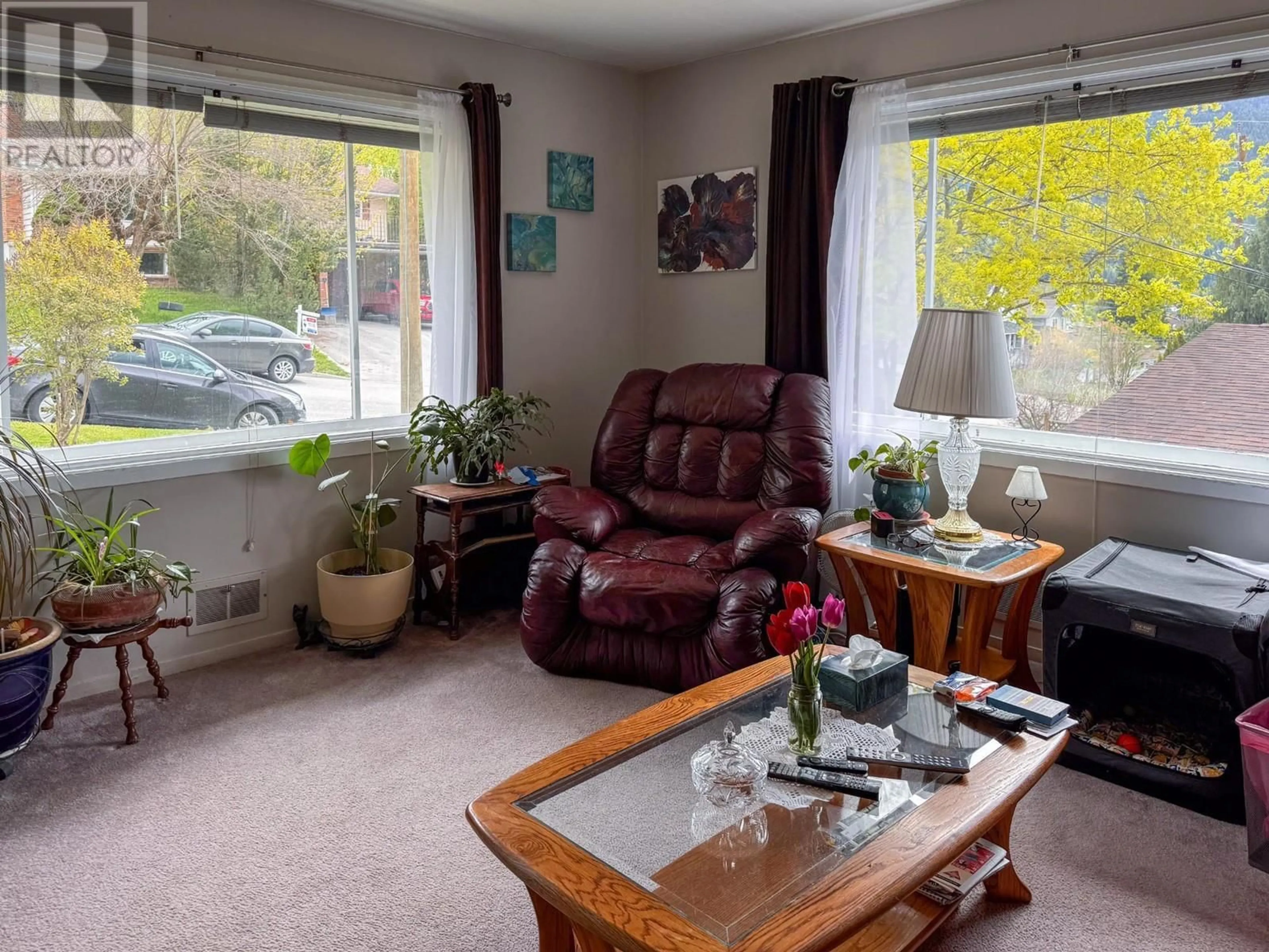 A pic of a room, wood floors for 909 INNES Street, Nelson British Columbia V1L5G7