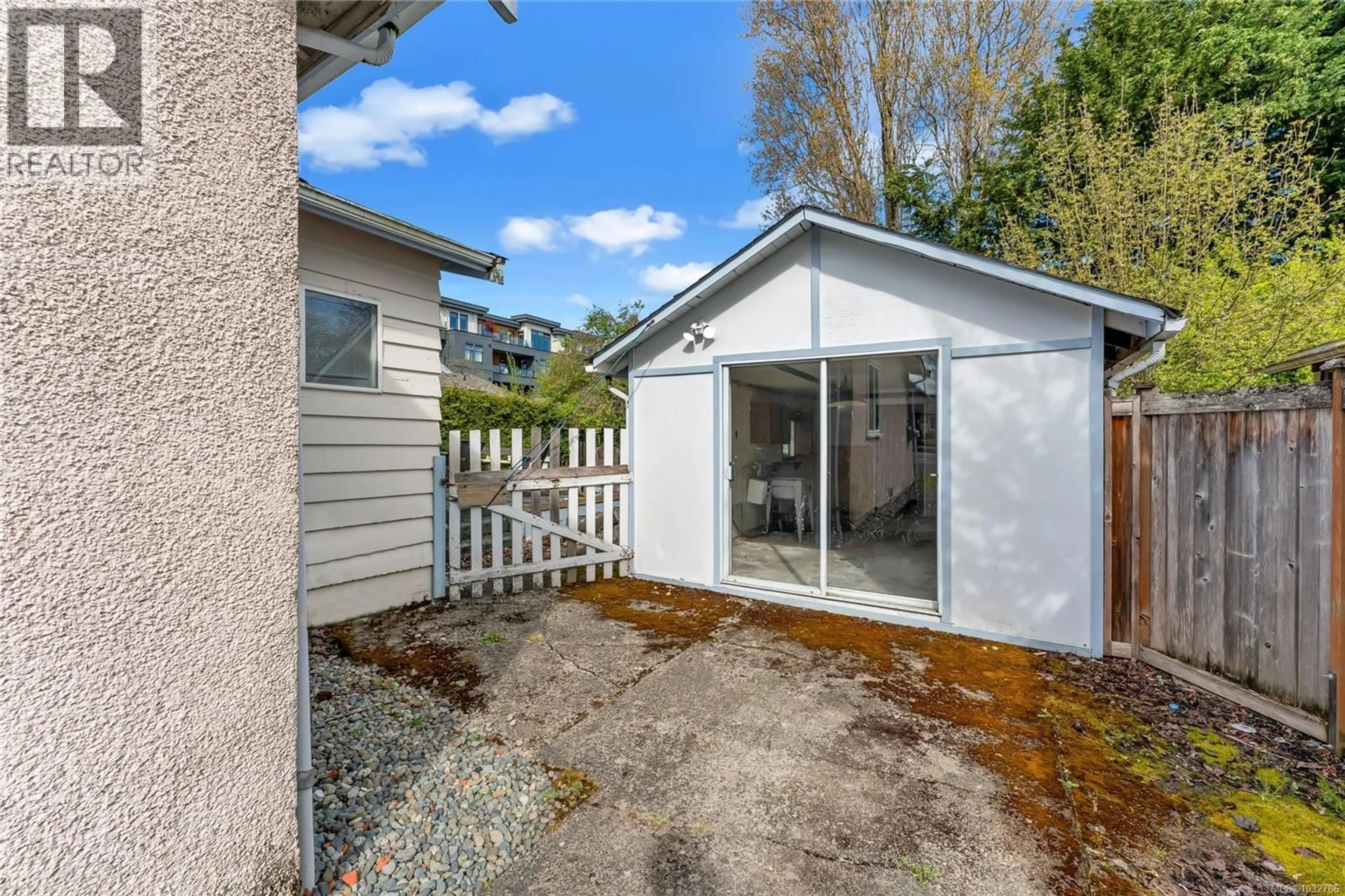 Unknown for 9691 FIFTH STREET, Sidney British Columbia V8L2W9