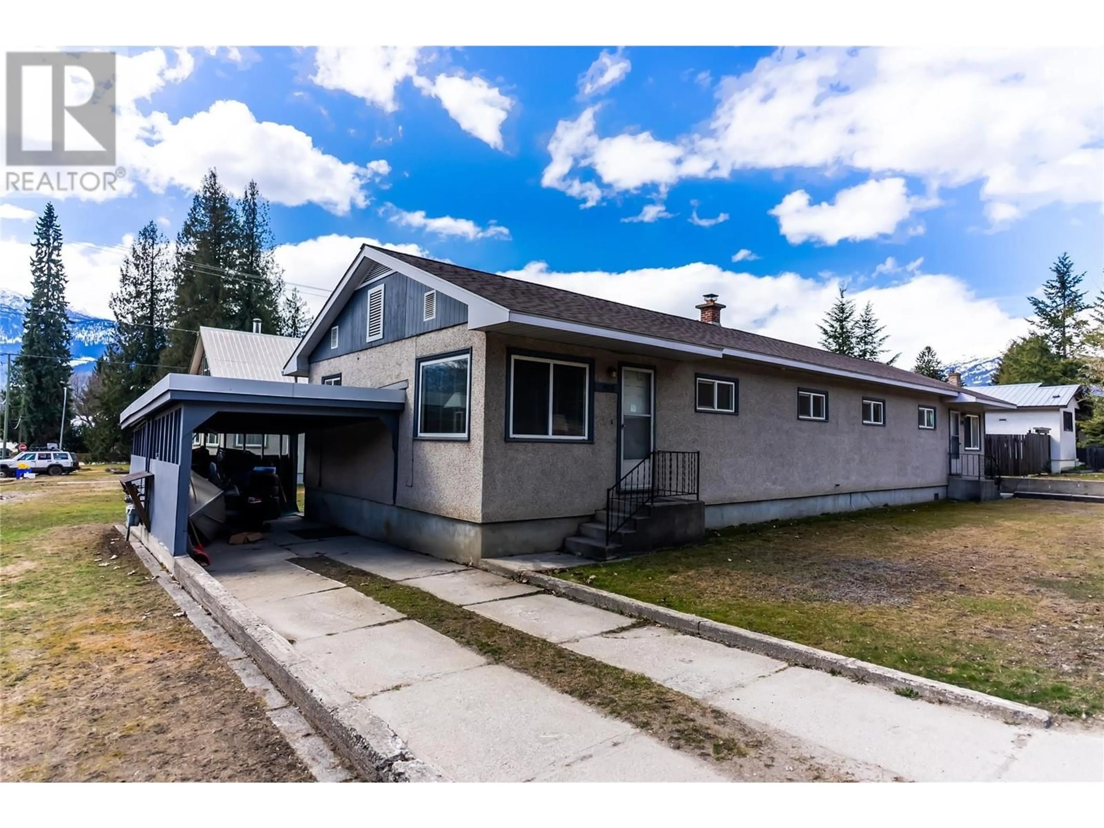 Frontside or backside of a home, cottage for 905 Victoria Road, Revelstoke British Columbia V0E2S0