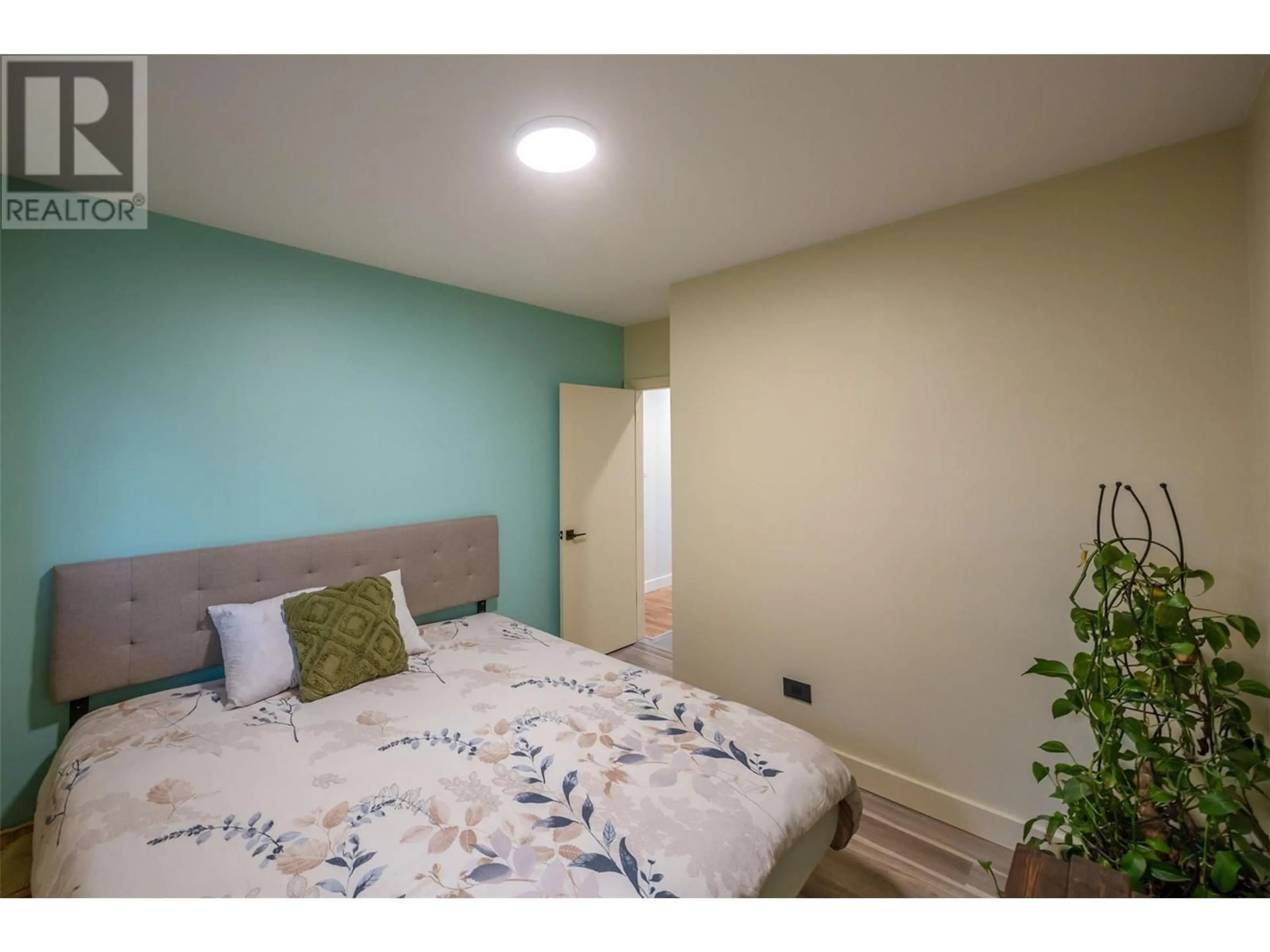 A pic of a room for 282 Bassett Avenue, Penticton British Columbia V2A5W3