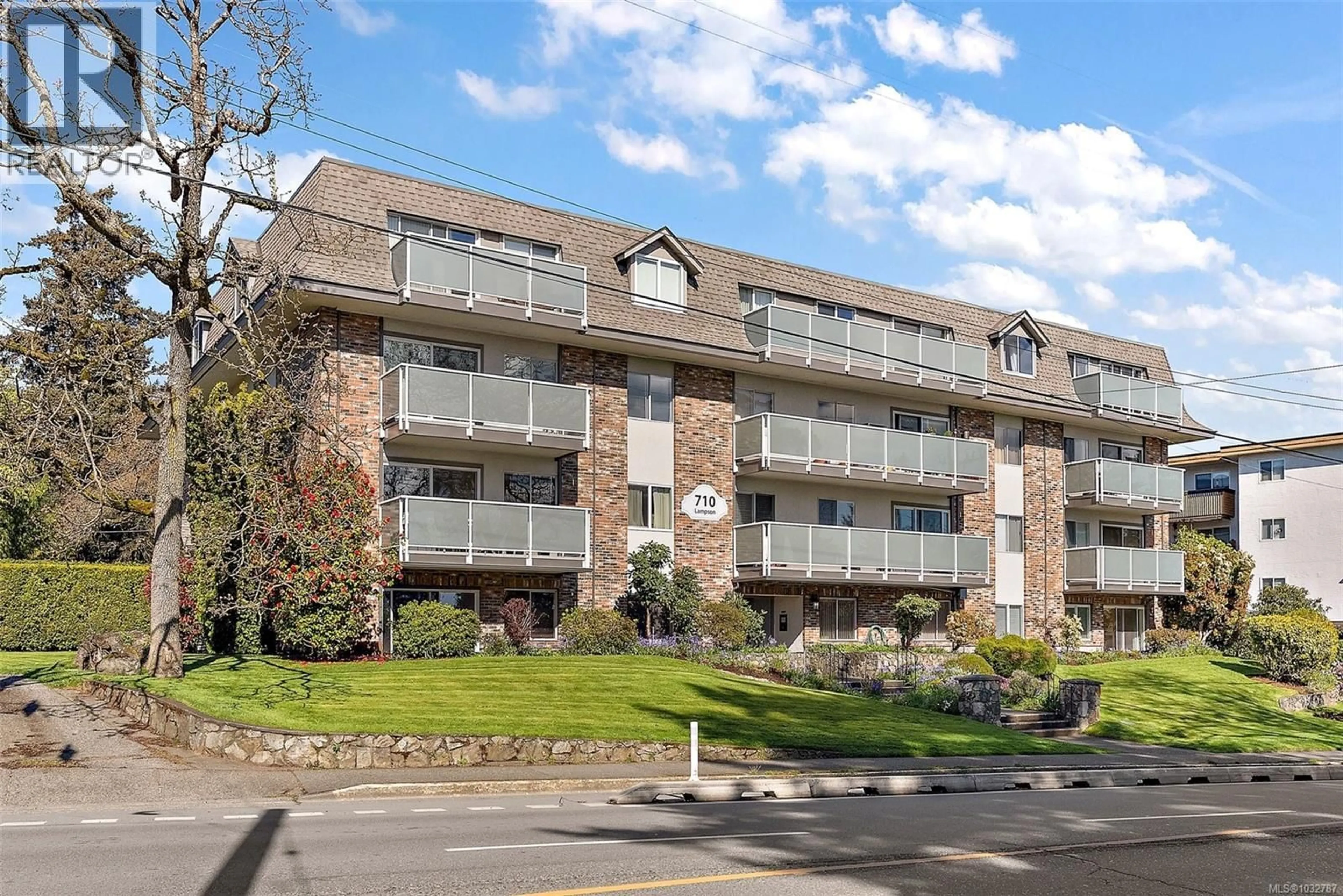 Unknown for 105 - 710 LAMPSON STREET, Esquimalt British Columbia V9A6A6