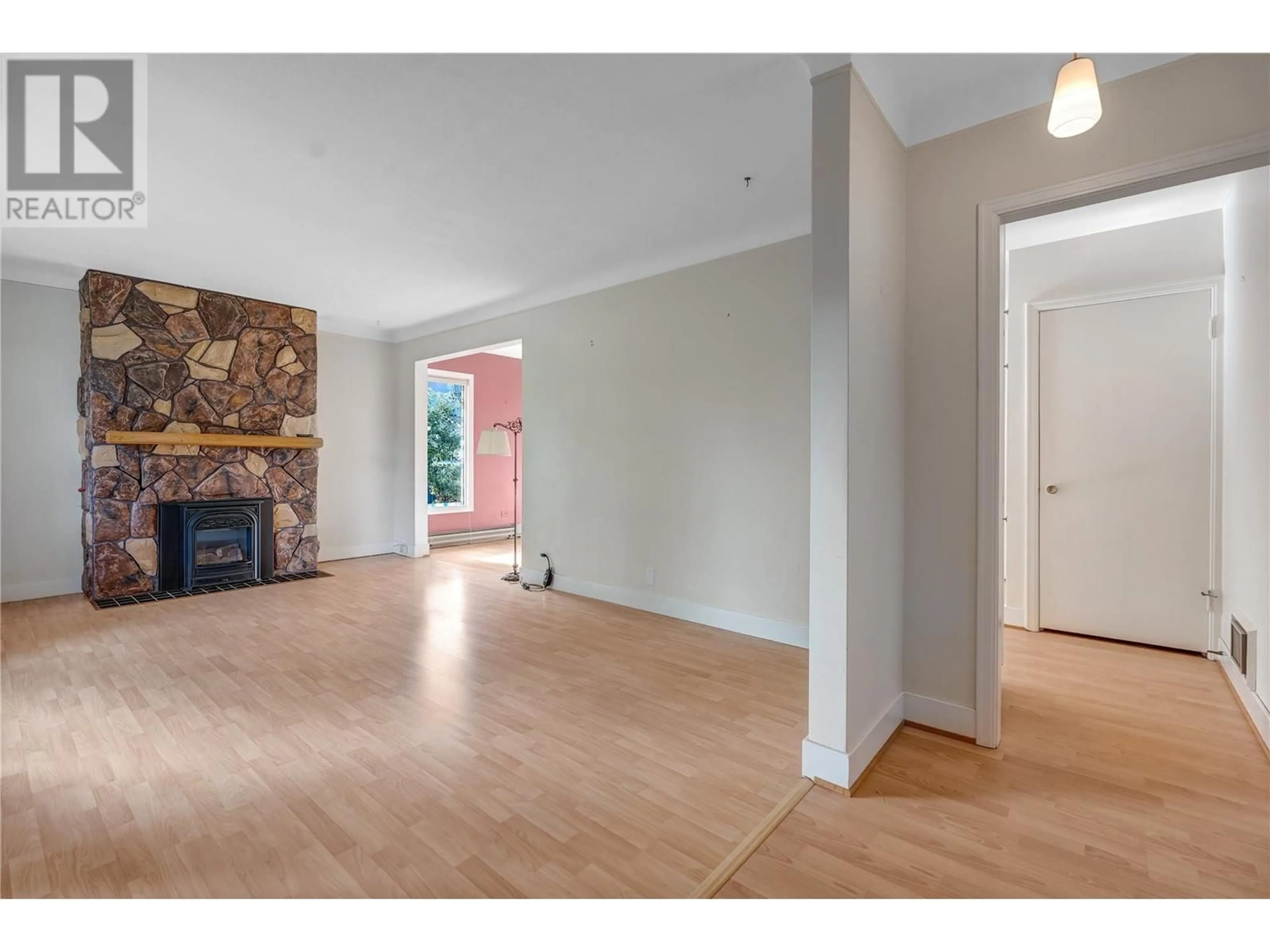 Unknown for 610 VEDETTE DRIVE, Penticton British Columbia V2A7K8