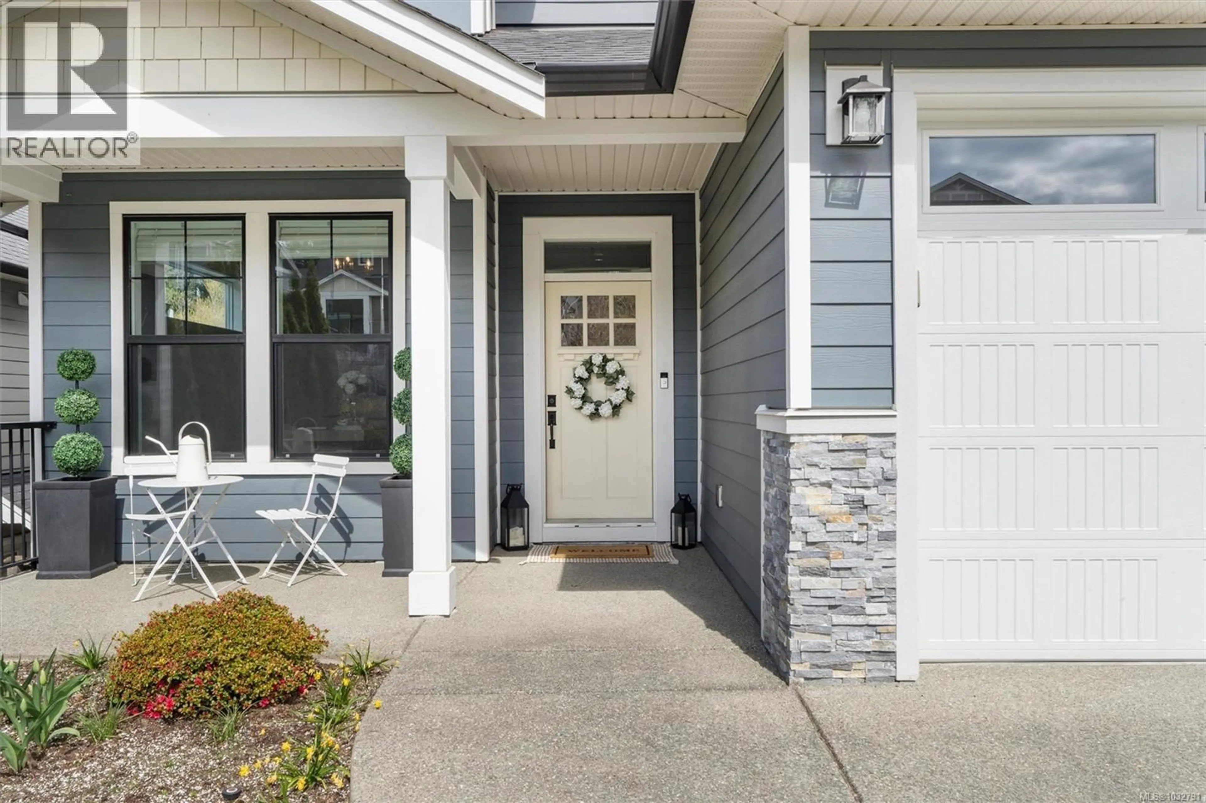 Indoor entryway for 3548 PAPERBARK CRESCENT, Langford British Columbia V9C0L5