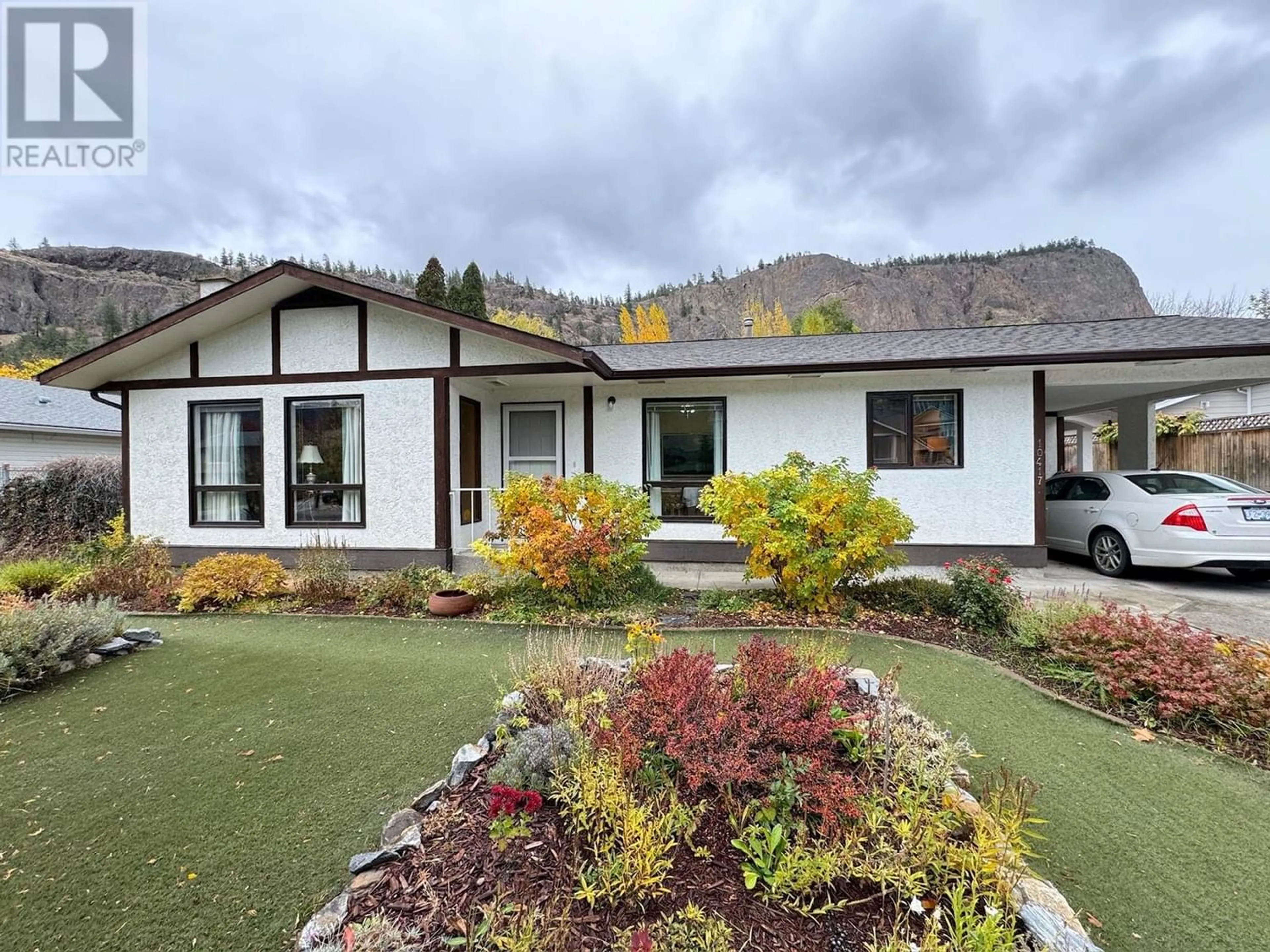 Frontside or backside of a home, cottage for 10417 Victoria Road S, Summerland British Columbia V0H1Z2