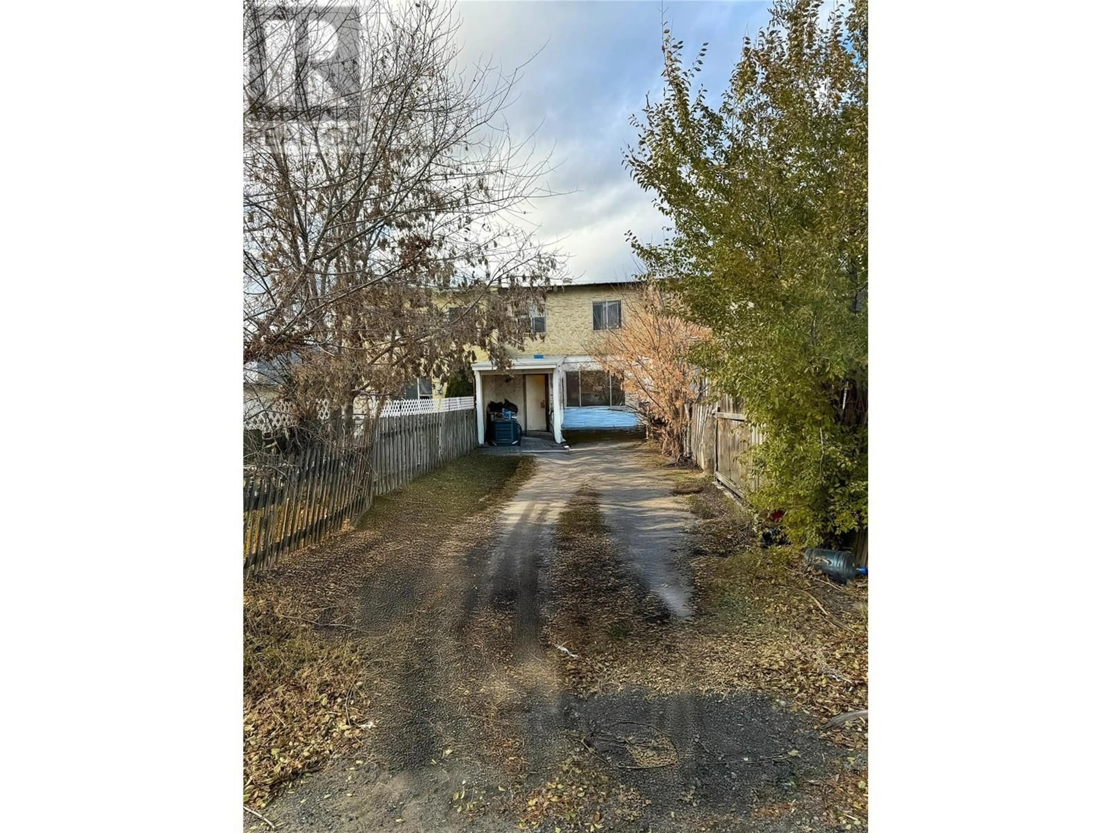 A pic from outside/outdoor area/front of a property/back of a property/a pic from drone, street for 1666 DOUGLAS STREET, Merritt British Columbia V1K1B8